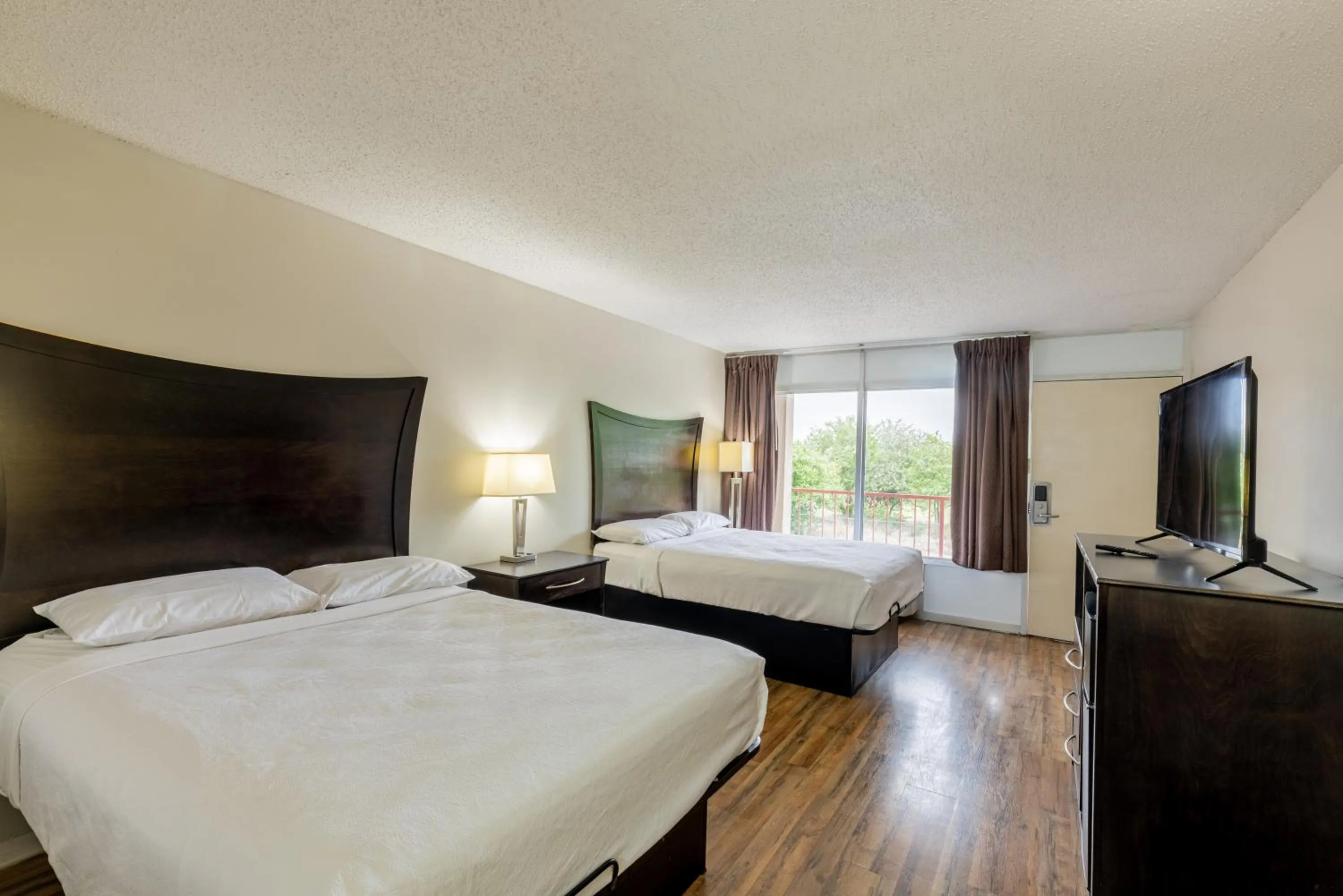 Bedroom, Bed in Executive Inn Beeville US 181