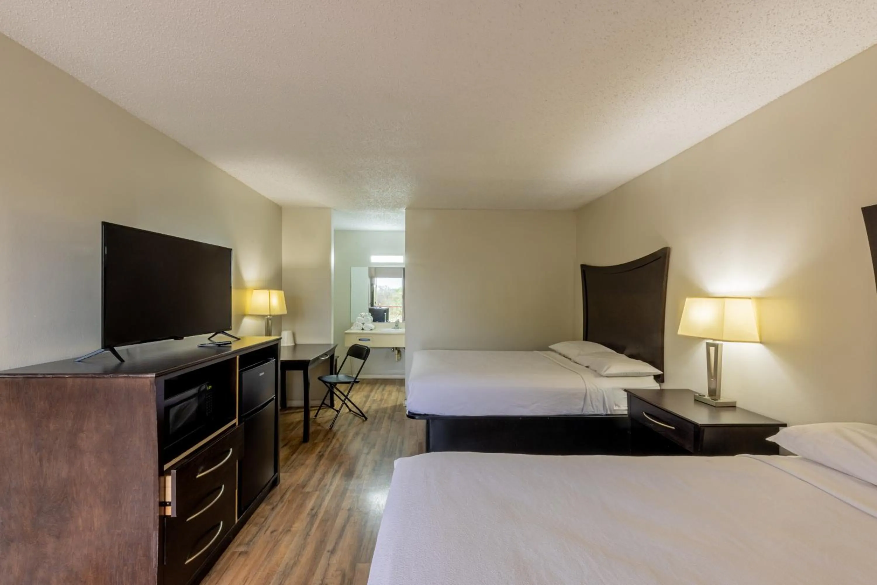 Bedroom, Bed in Executive Inn Beeville US 181