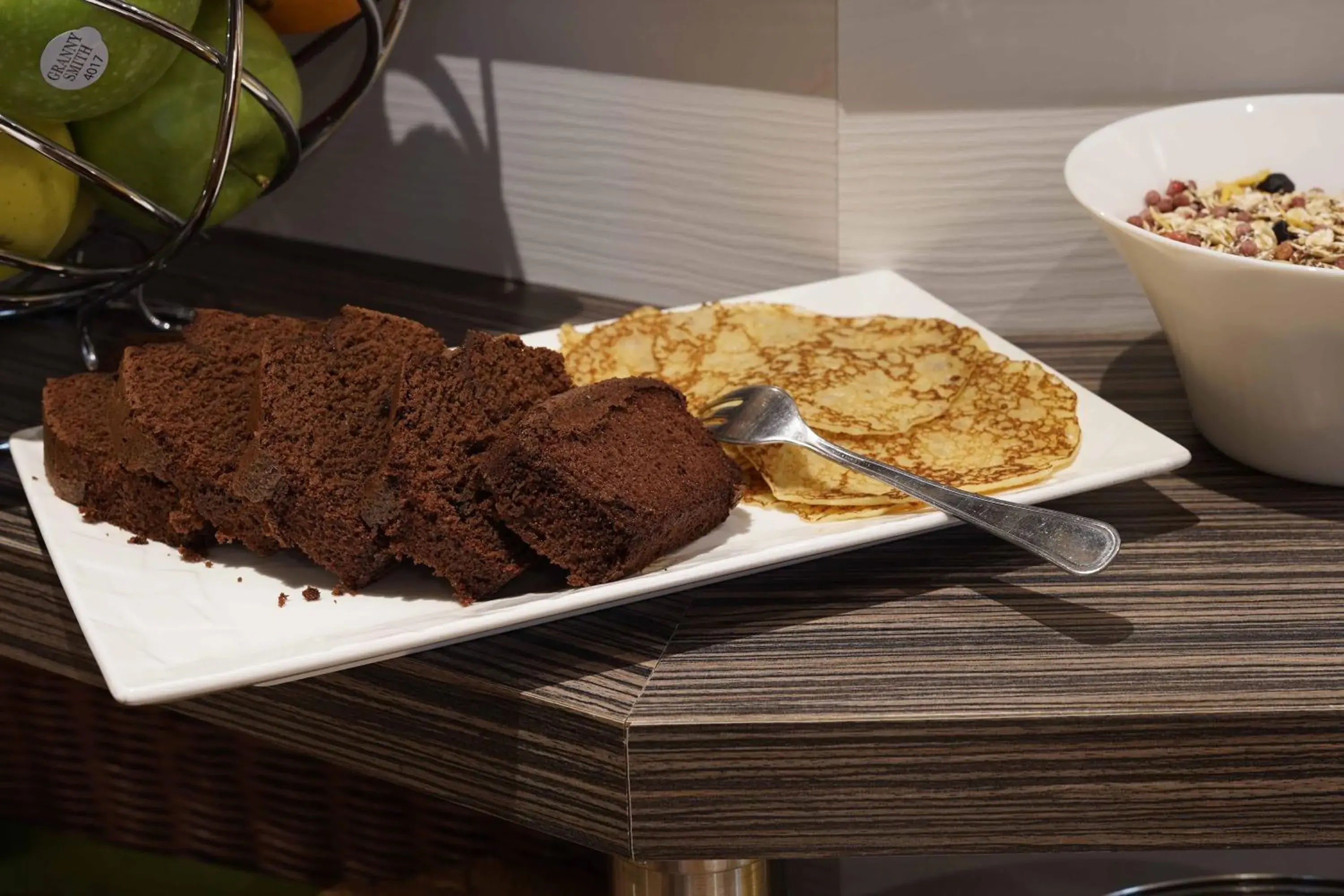 Buffet breakfast in Cit'Hotel La Résidence Buffet breakfast in Cit'Hotel La Résidence