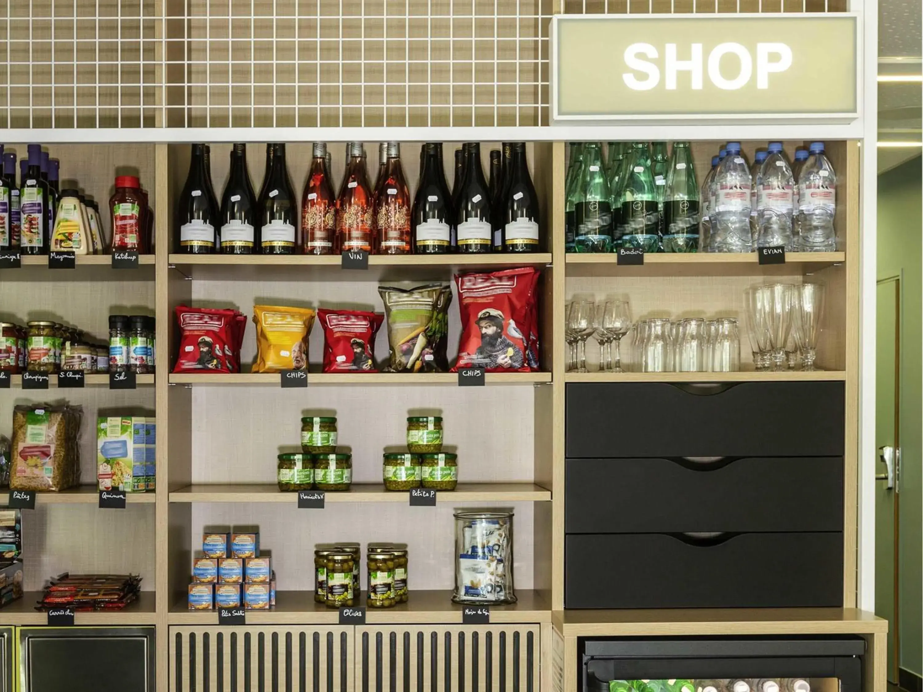 Lobby or reception in Aparthotel Adagio Access Paris Reuilly Lobby or reception in Aparthotel Adagio Access Paris Reuilly