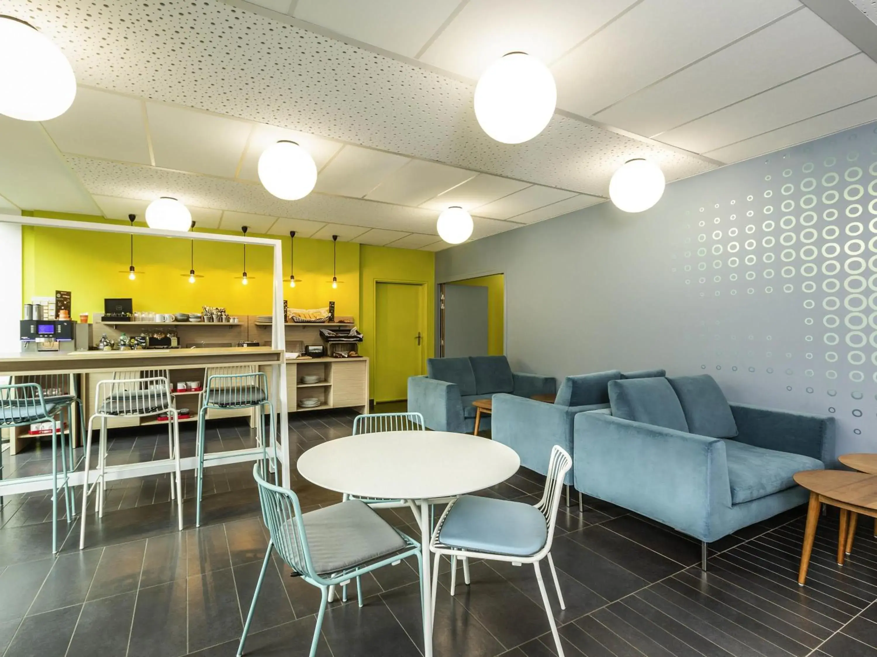 Breakfast in Aparthotel Adagio Access Paris Reuilly Breakfast in Aparthotel Adagio Access Paris Reuilly