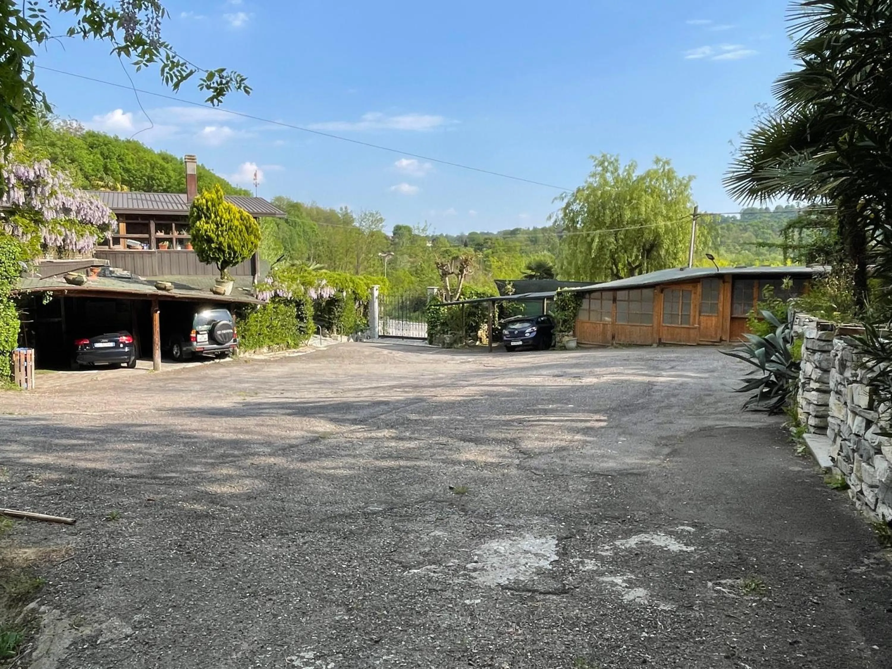 Parking in Al cervo tra i laghi