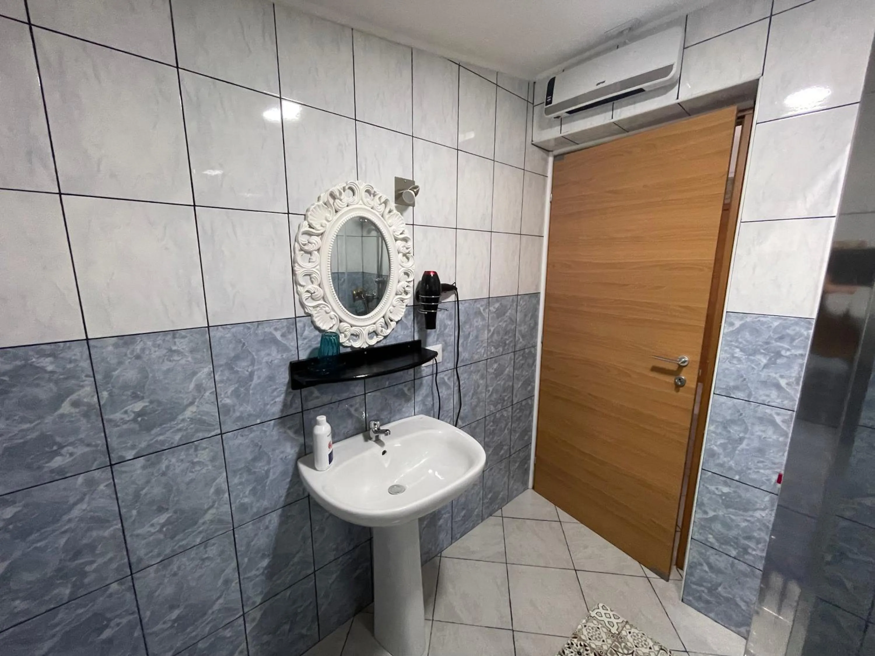 Bathroom in Al cervo tra i laghi