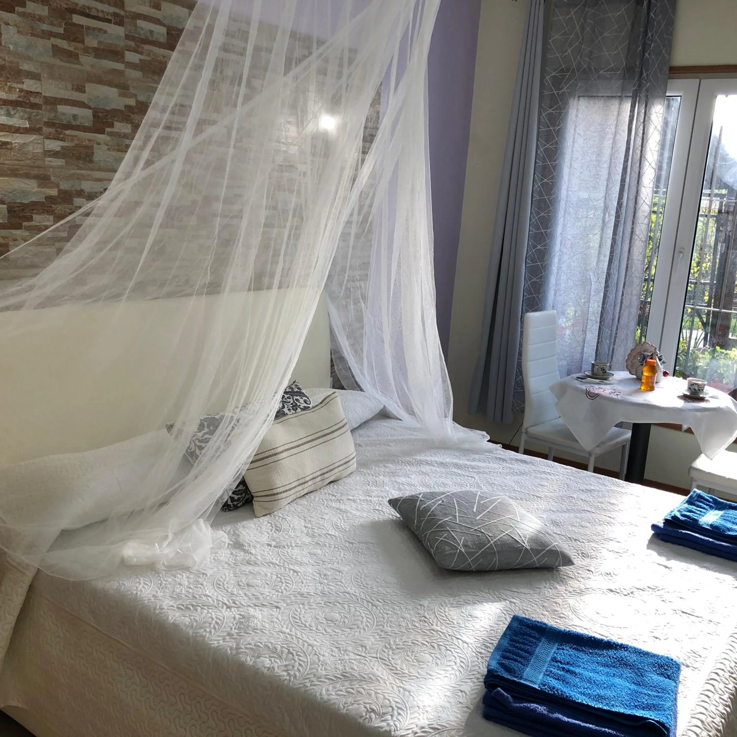 Bedroom, Bed in Al cervo tra i laghi