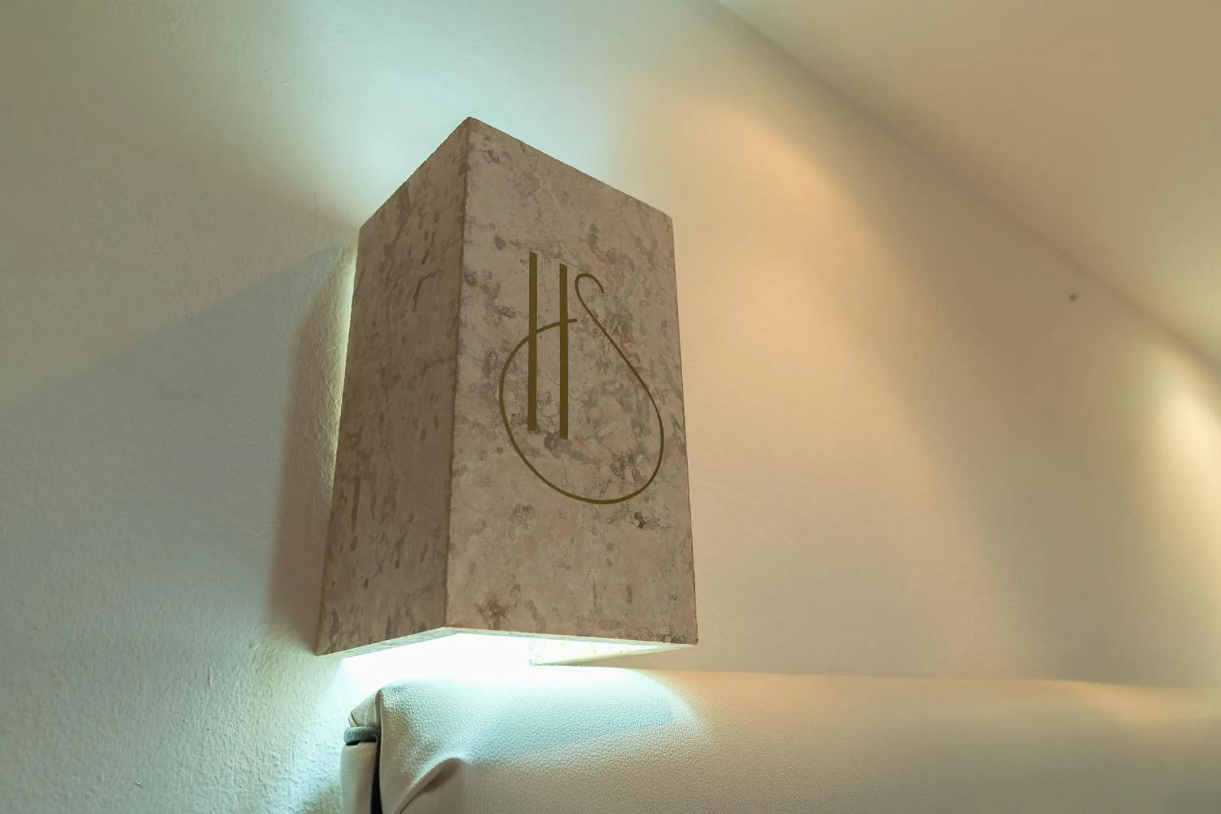 Property building, Bed in Hotel Silvestre