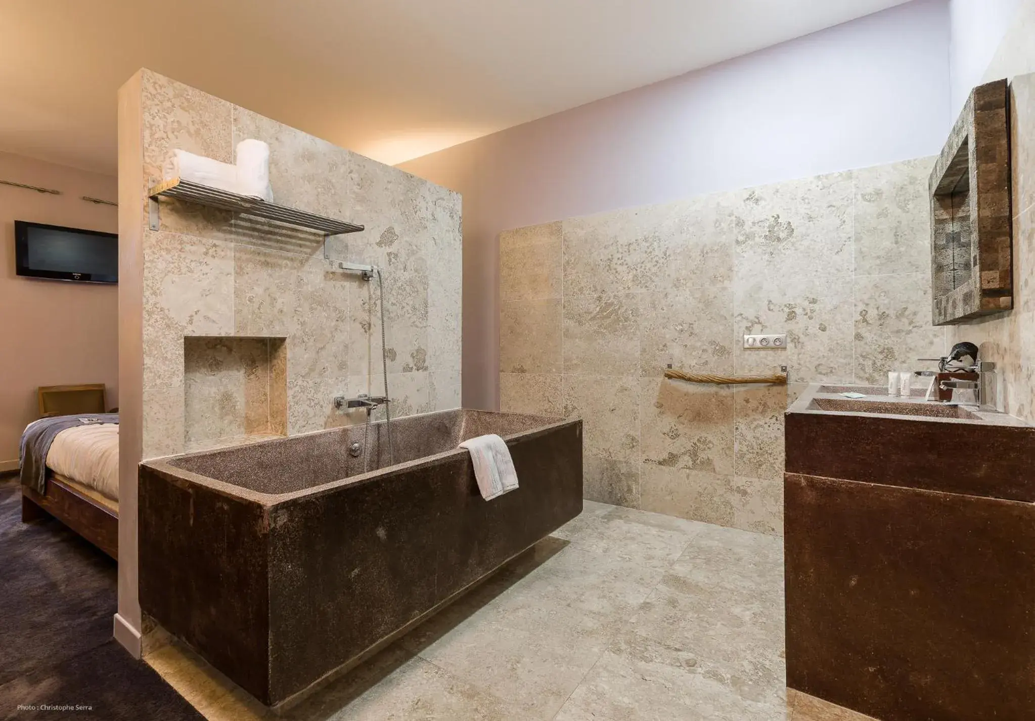 Deluxe Double Room in Hotel restaurant Spa Disini Montpellier Est, The Originals Relais Deluxe Double Room in Hotel restaurant Spa Disini Montpellier Est, The Originals Relais