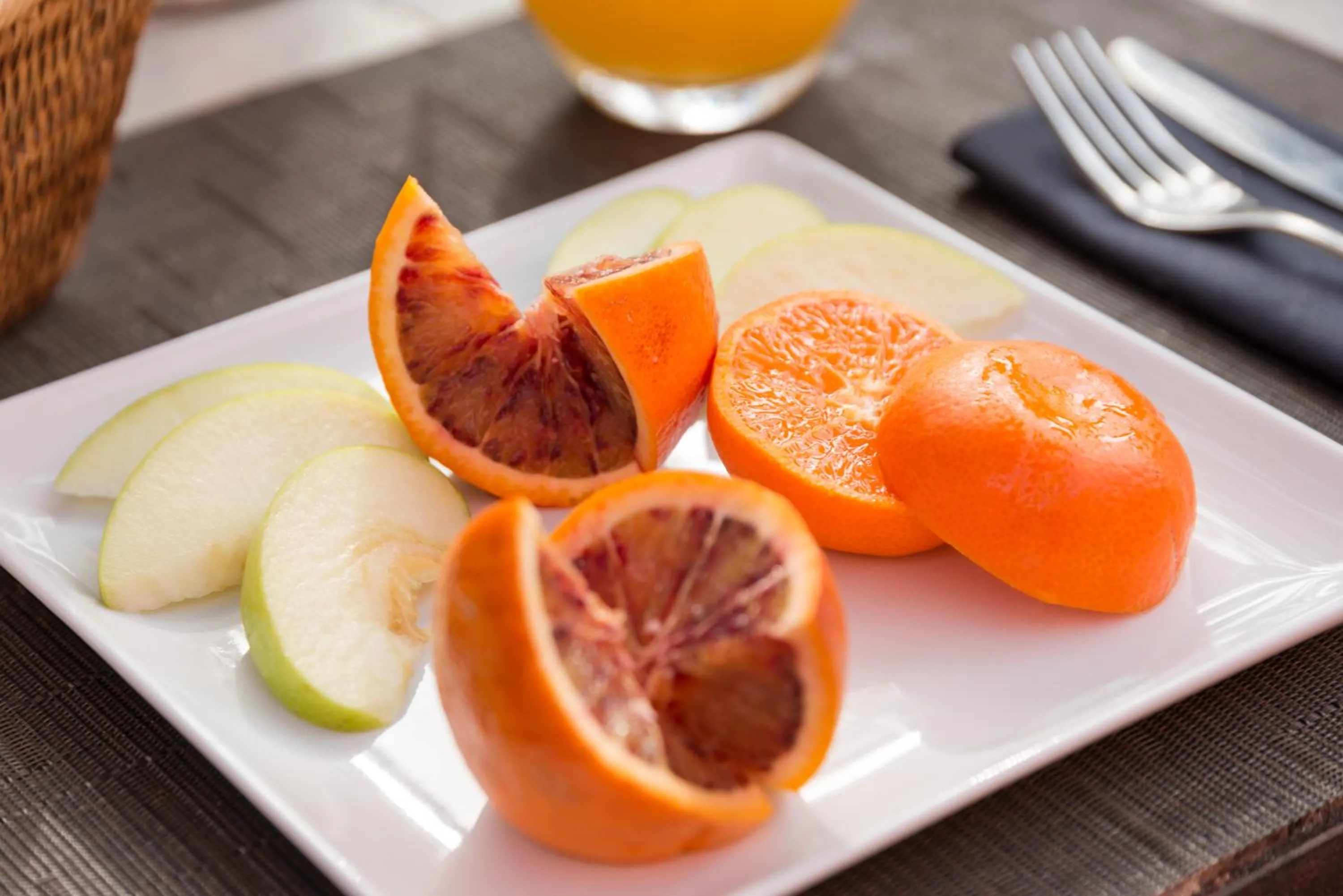 Food in Hotel restaurant Spa Disini Montpellier Est, The Originals Relais