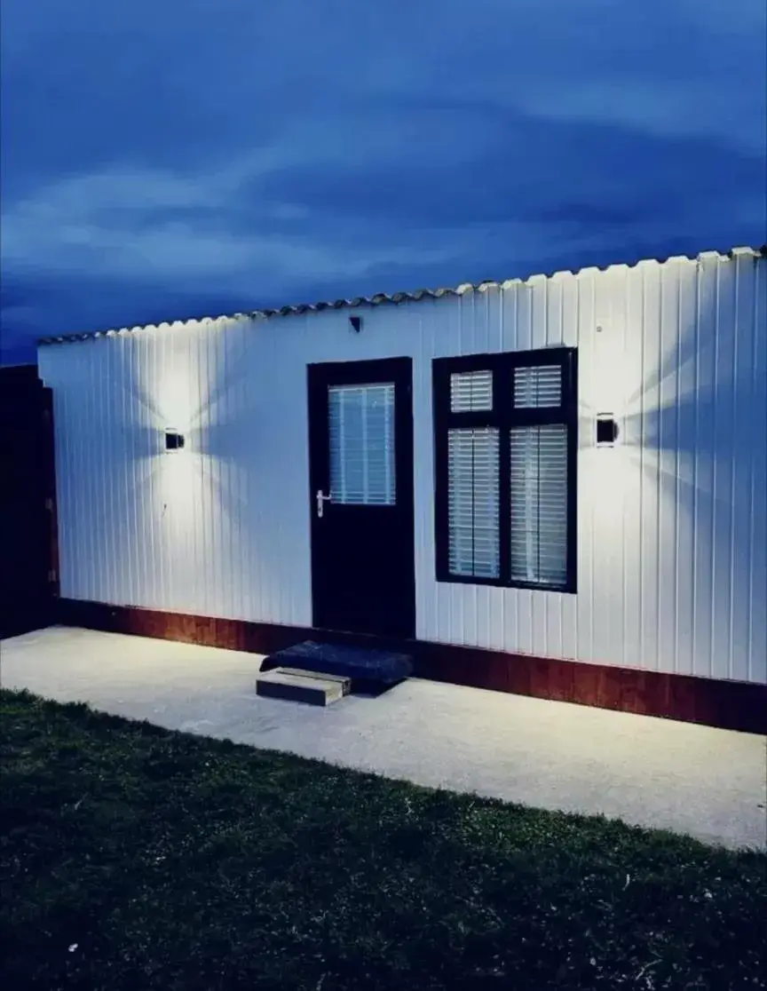 Deluxe Apartment in The Mayfair Lodge & Family Suite Deluxe Apartment in The Mayfair Lodge & Family Suite