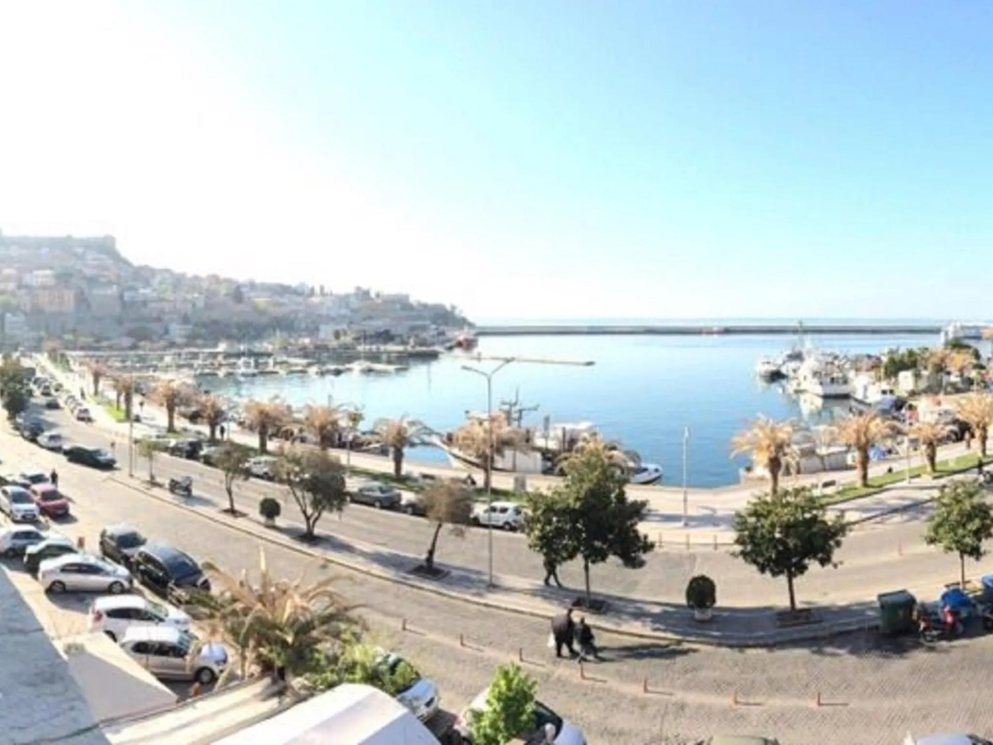 Bed in Hotel Acropolis