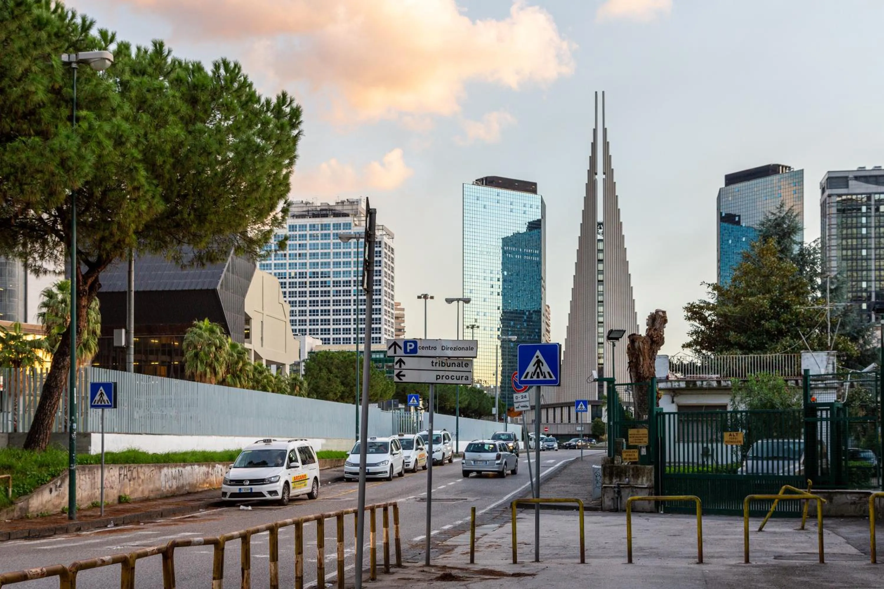 Neighbourhood in Amica geniale