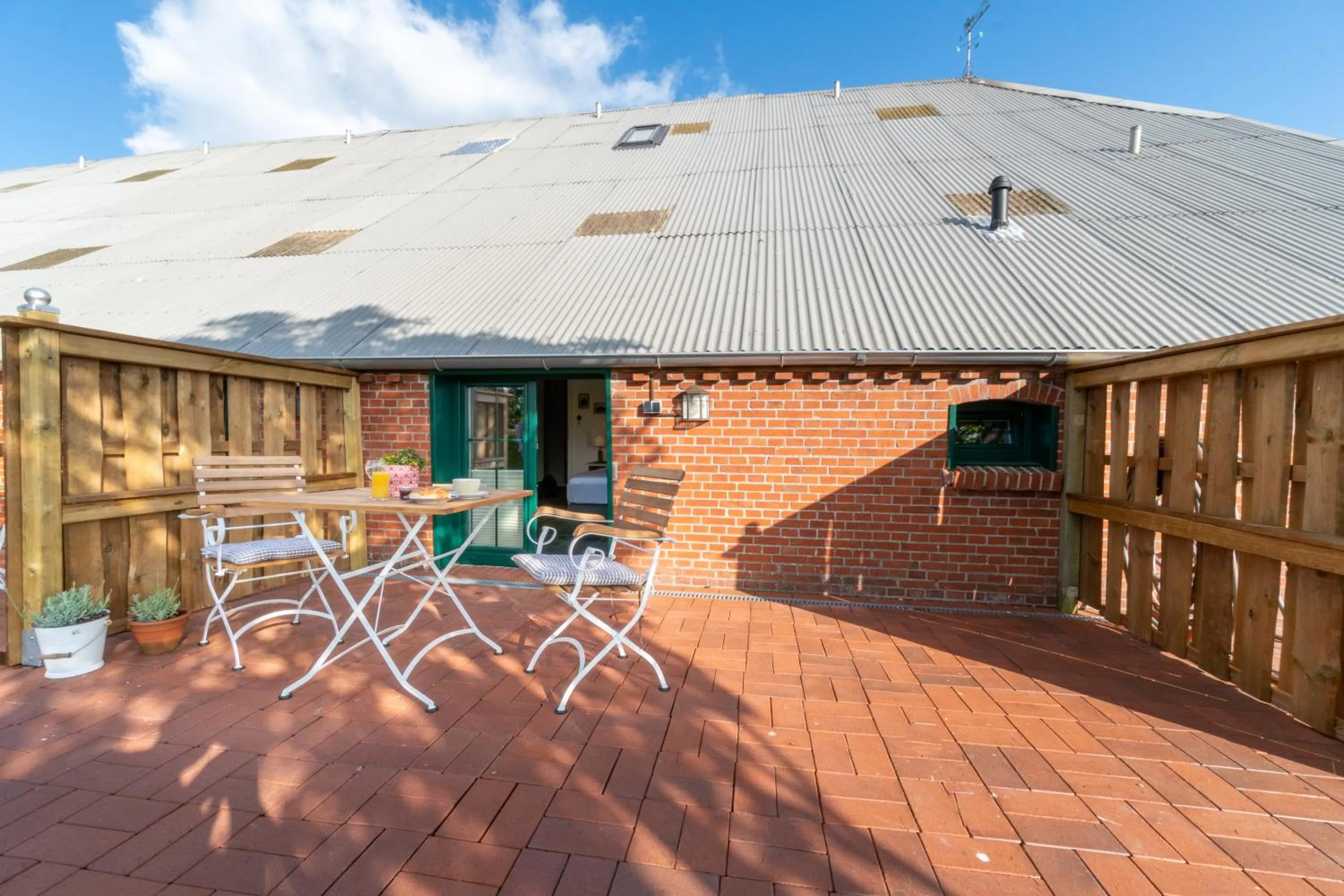 Balcony/Terrace in INSEL-LAND-HOTEL MICHAELSEN -Boutique Hotel- im Ostland mit Yoga u Sauna