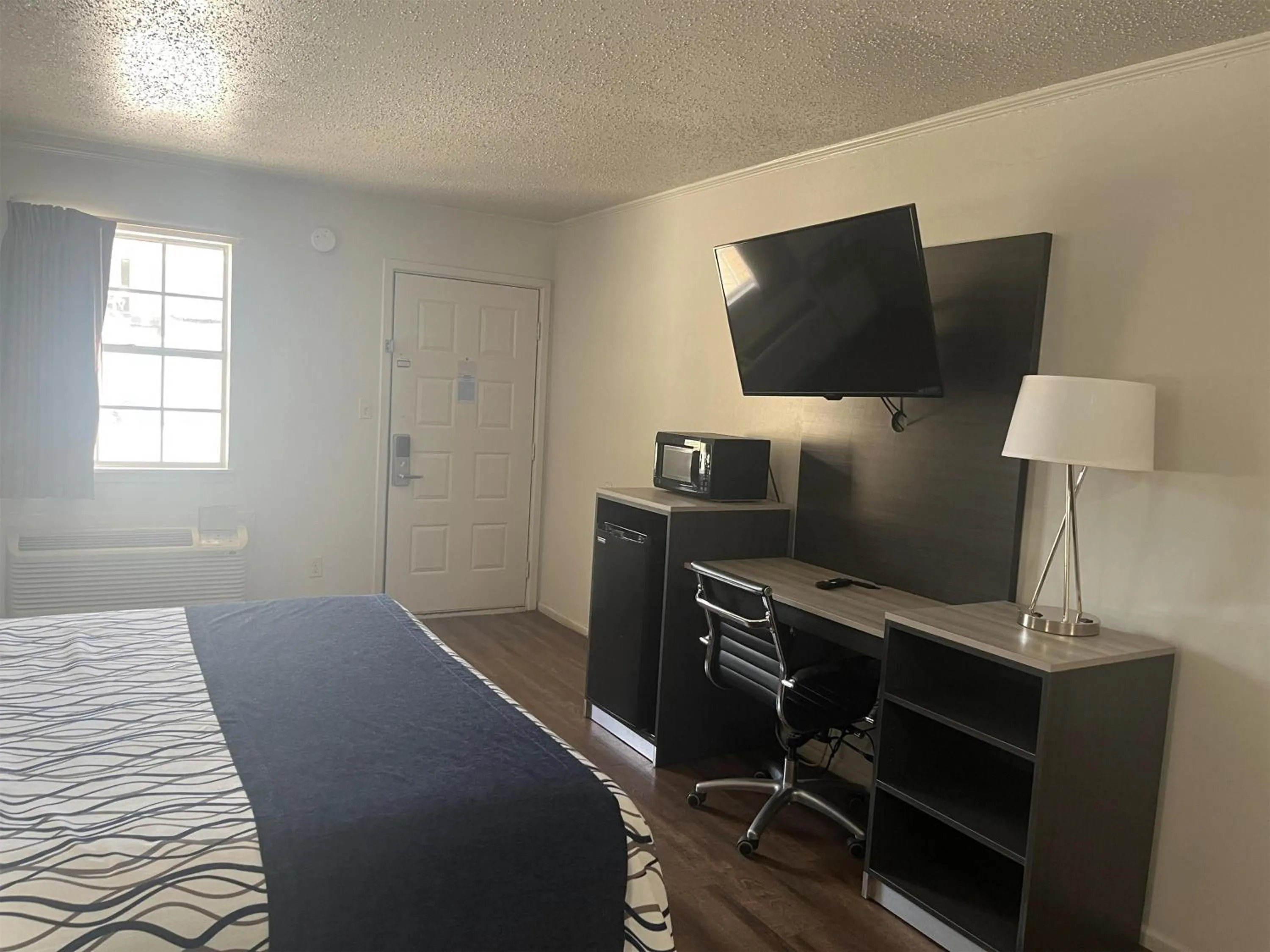 Bedroom in Motel 6 New Boston, TX