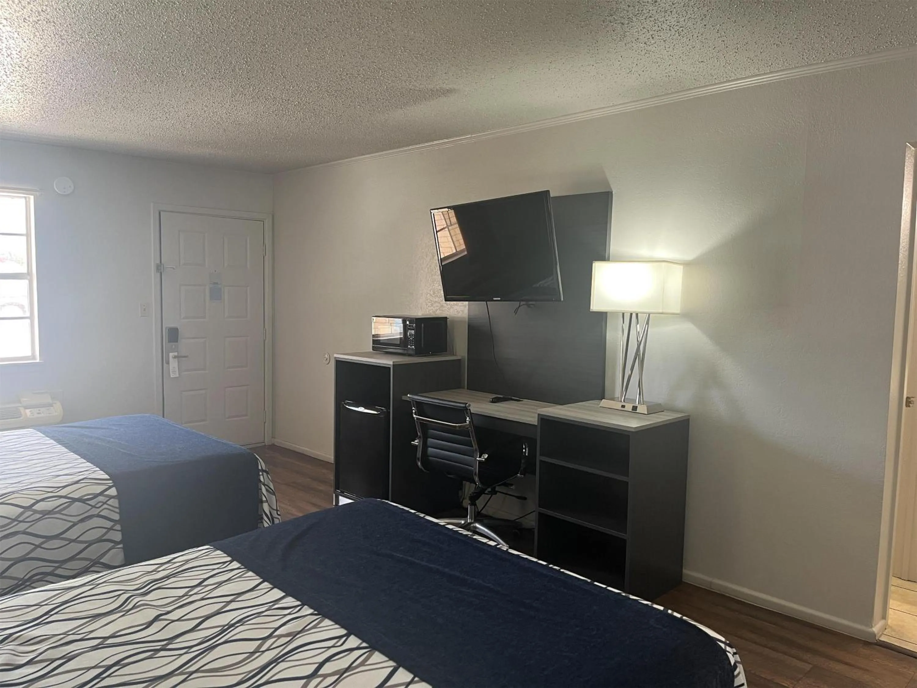 Bedroom, Bed in Motel 6 New Boston, TX