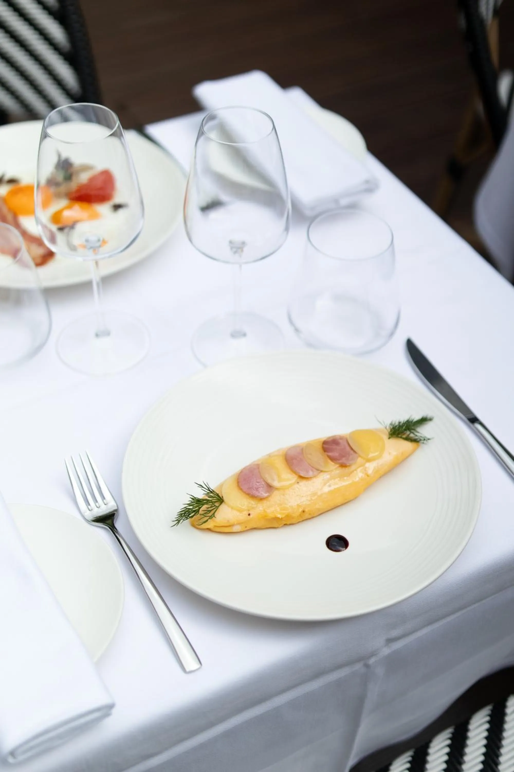 Food and drinks in Grand Hôtel Champs-Elysées