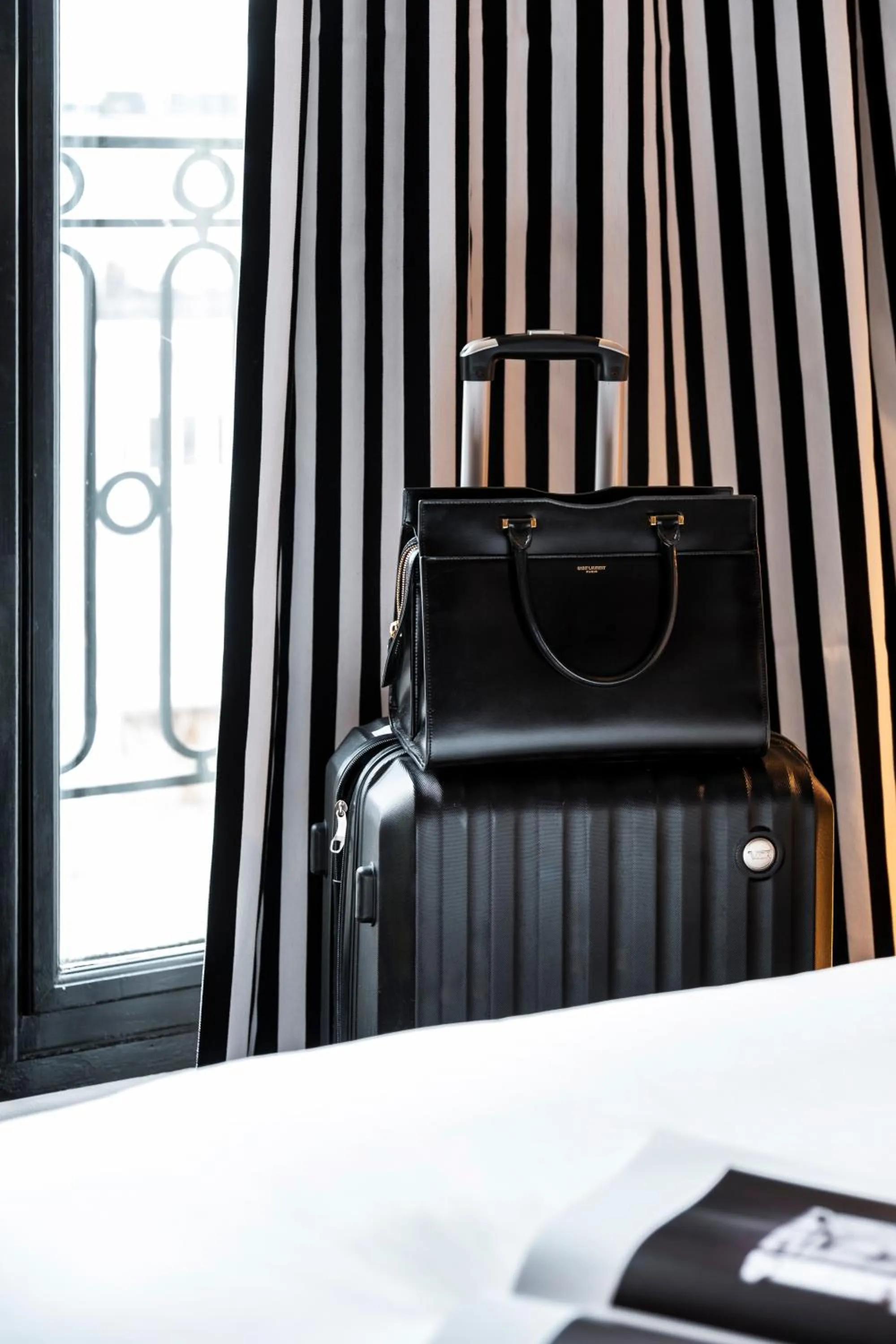 Bed in Grand Hôtel Champs-Elysées