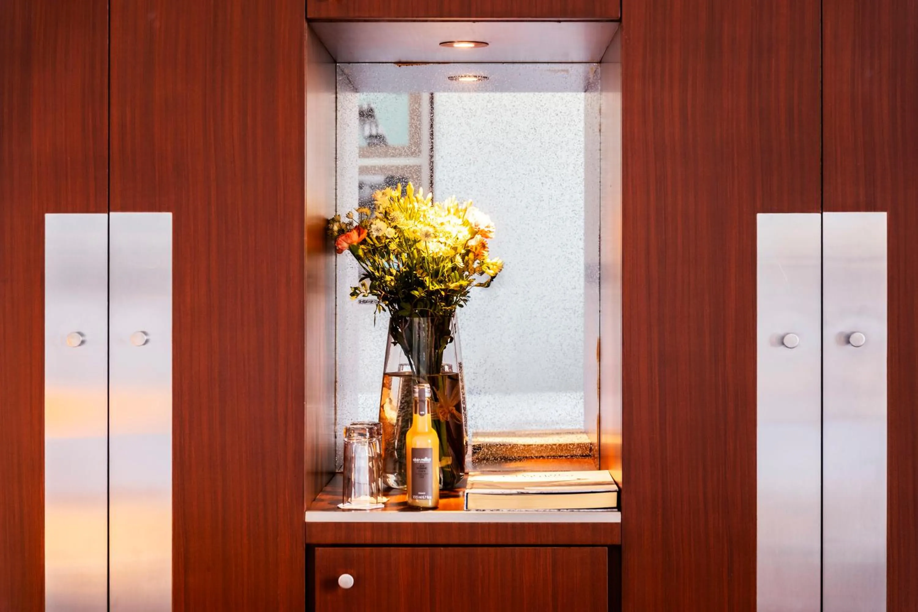 Coffee/tea facilities in Grand Hôtel Champs-Elysées