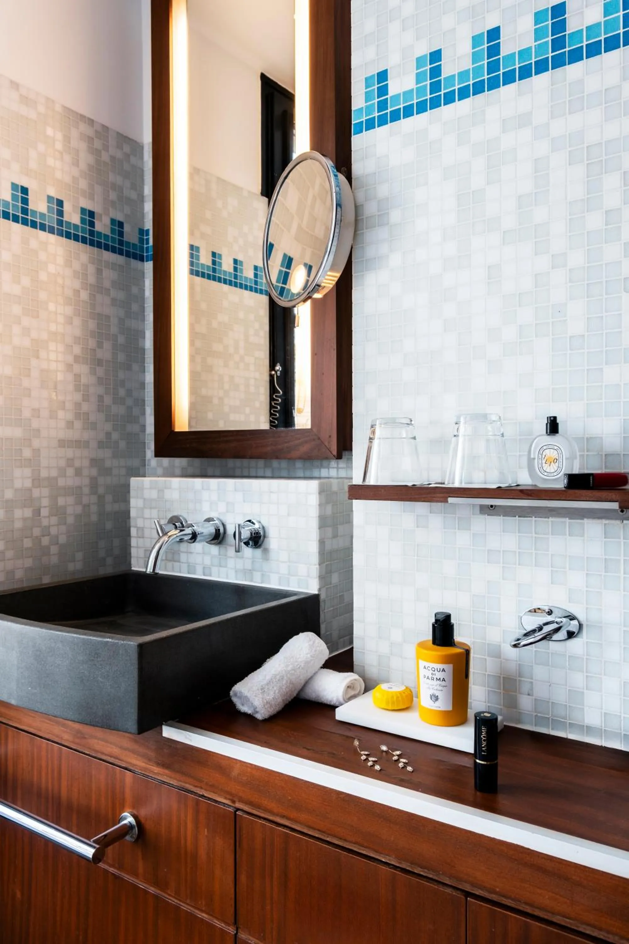 Bathroom in Grand Hôtel Champs-Elysées