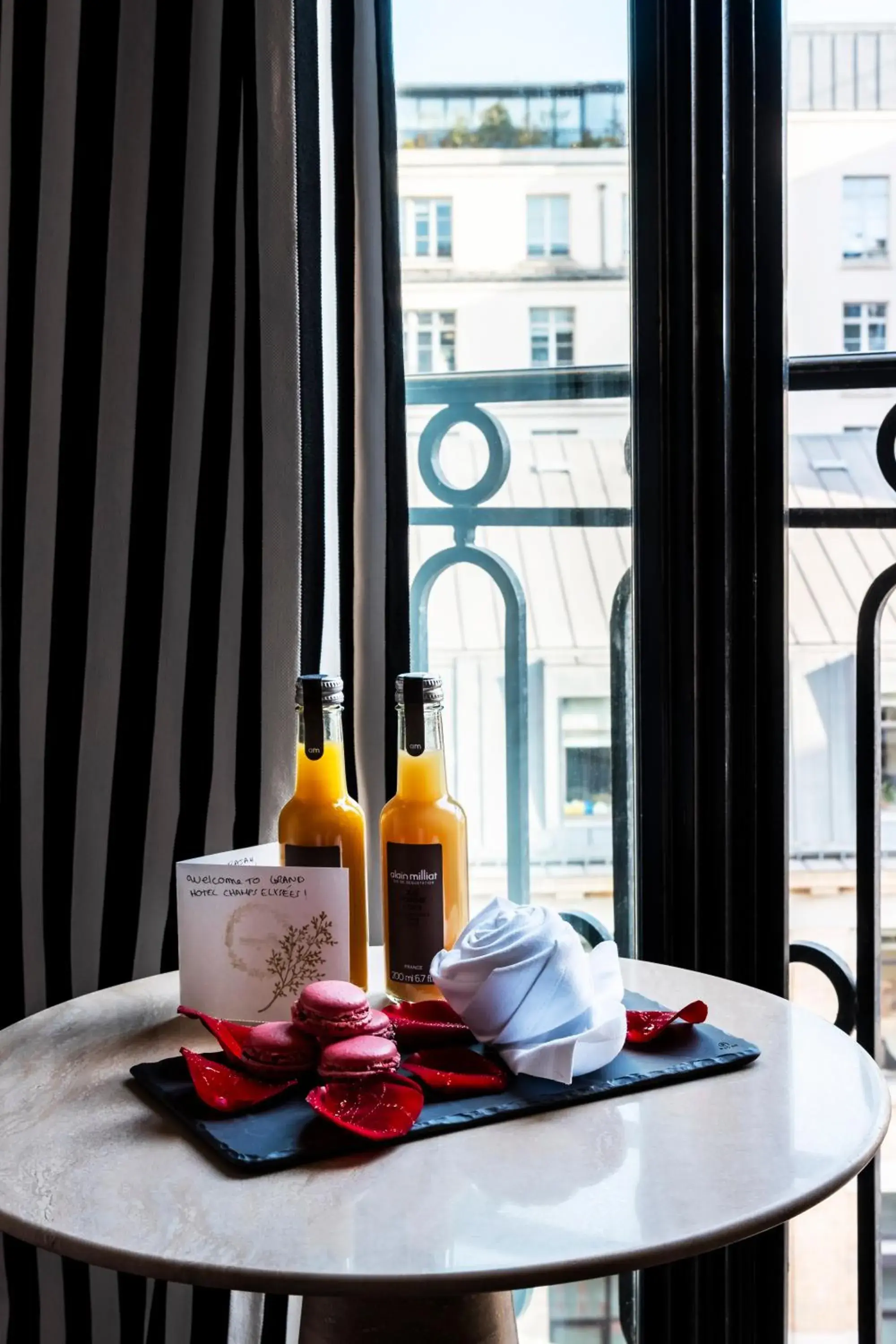 View (from property/room) in Grand Hôtel Champs-Elysées View (from property/room) in Grand Hôtel Champs-Elysées