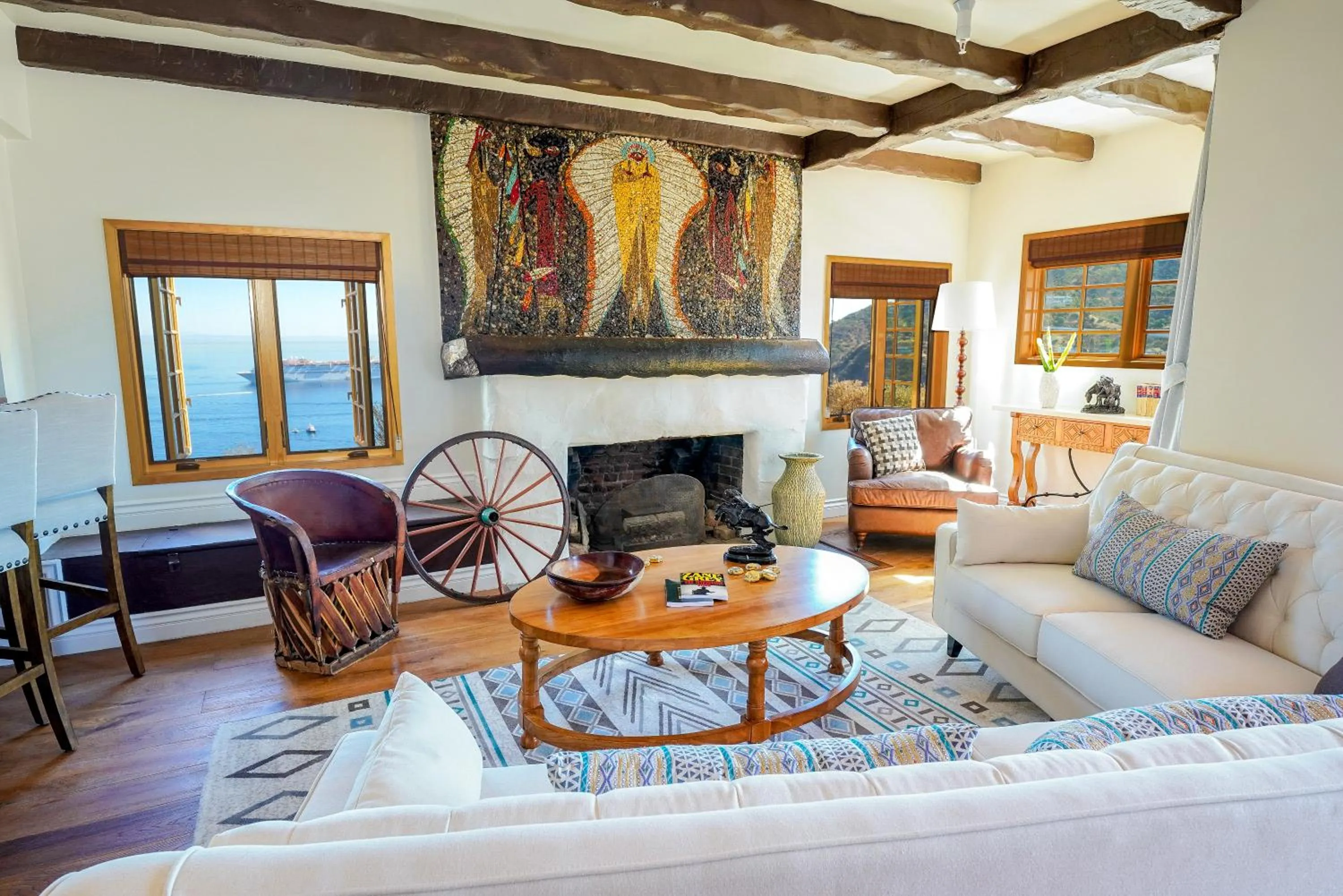 Living room in Zane Grey Pueblo Hotel