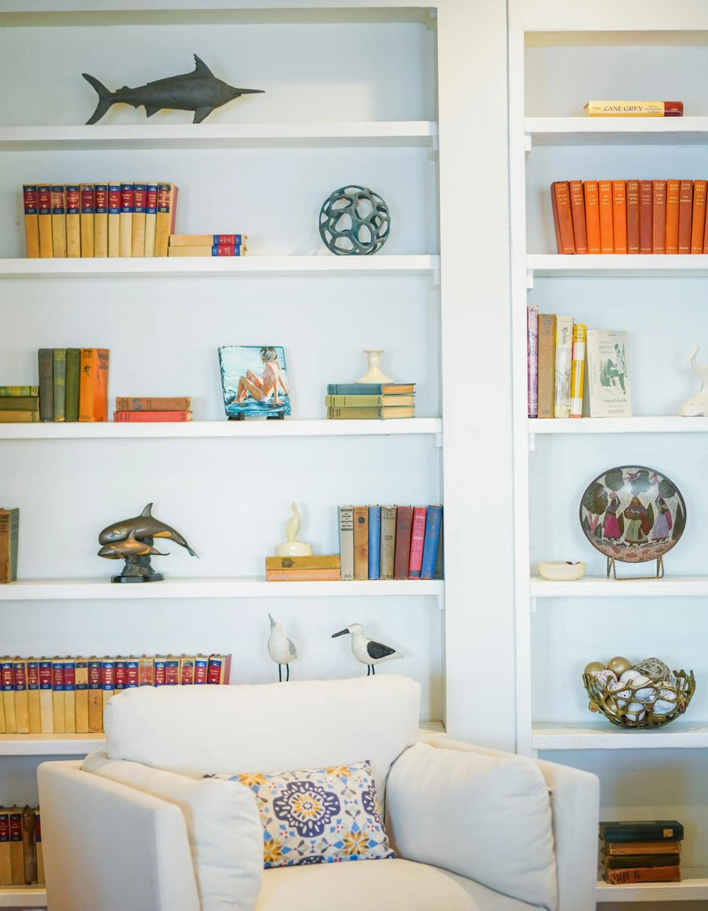 Library in Zane Grey Pueblo Hotel