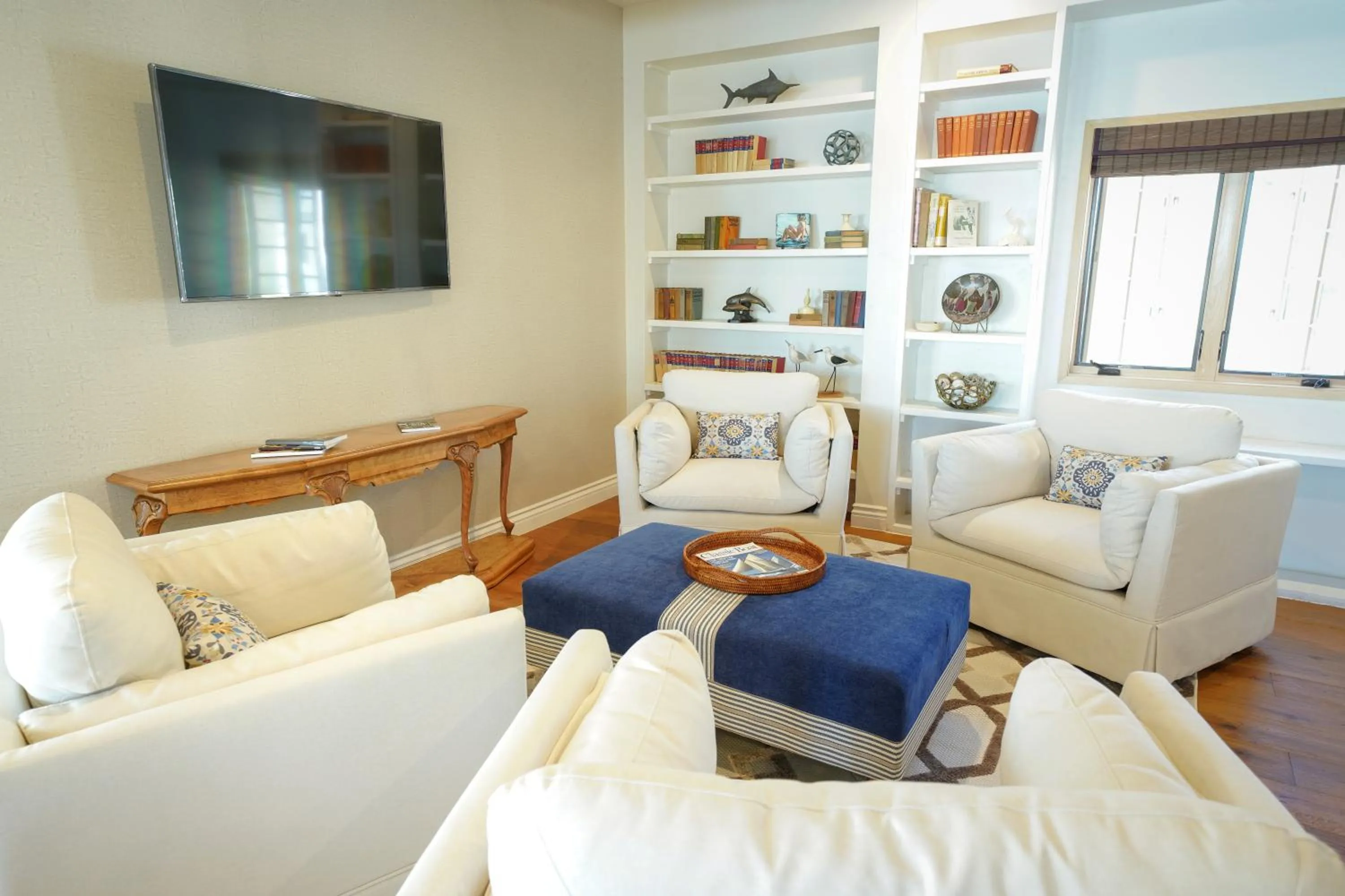 Library in Zane Grey Pueblo Hotel