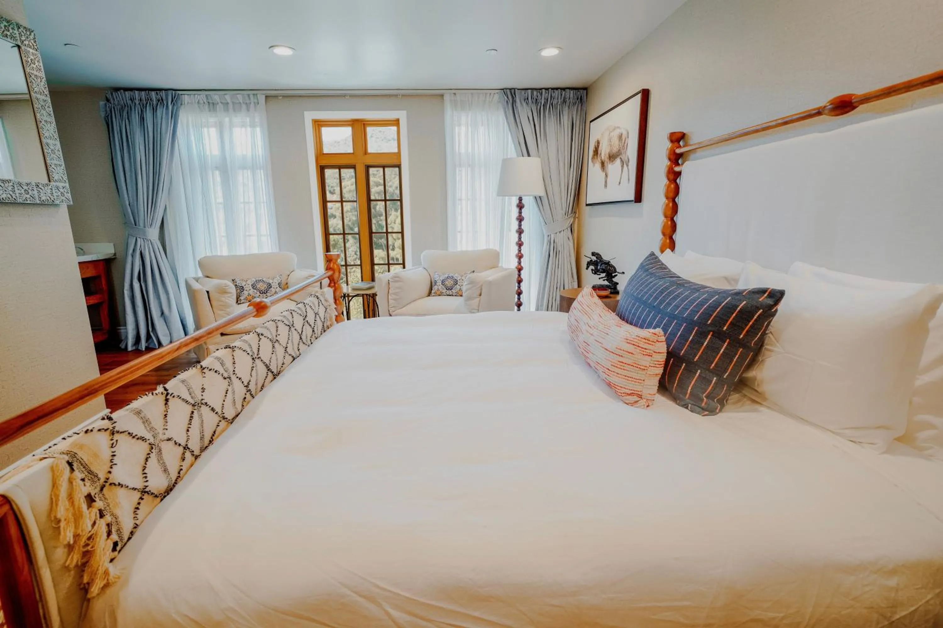 Mountain view, Bed in Zane Grey Pueblo Hotel