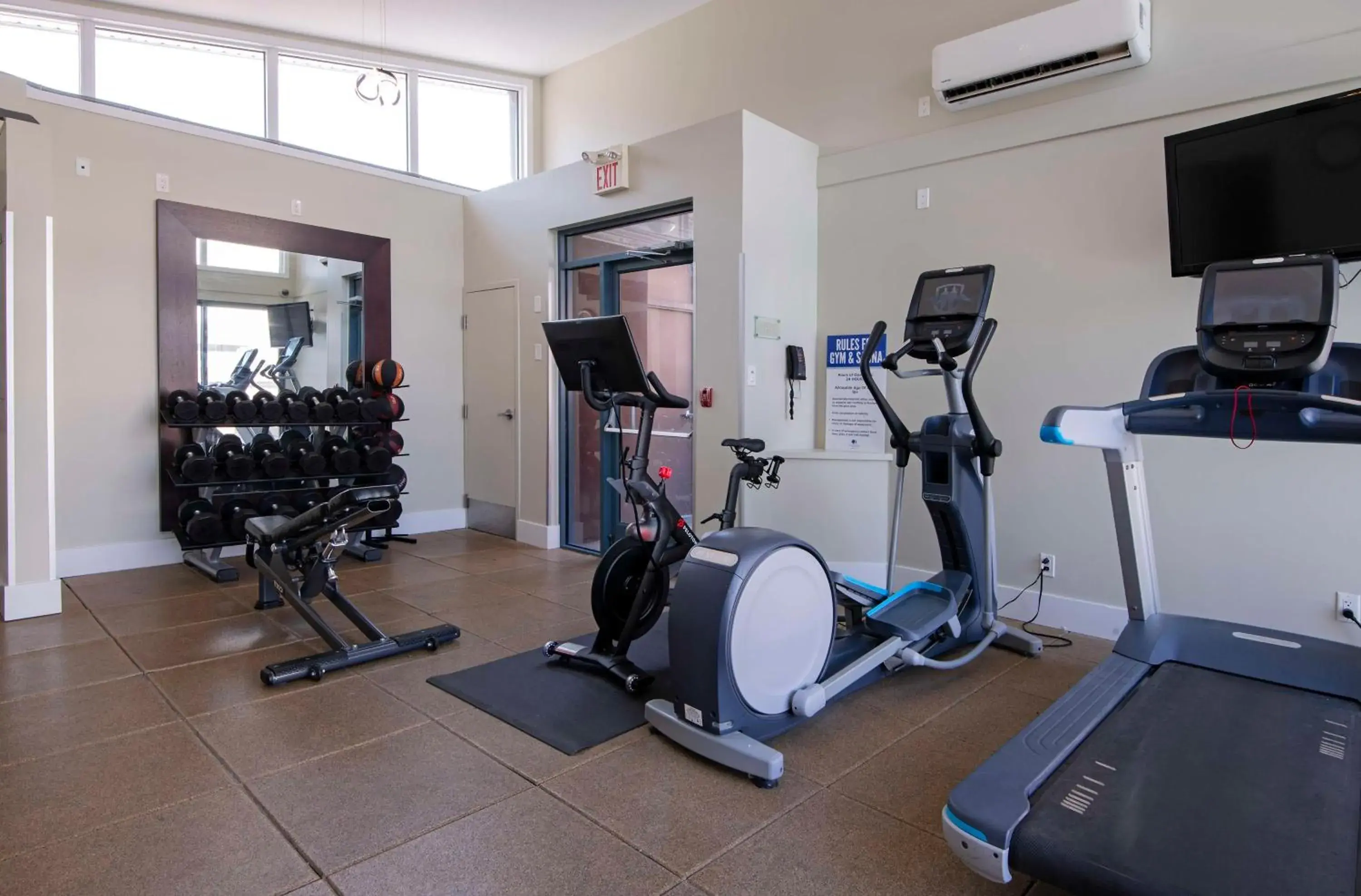 Fitness centre/facilities in DoubleTree by Hilton - Kamloops Fitness centre/facilities in DoubleTree by Hilton - Kamloops