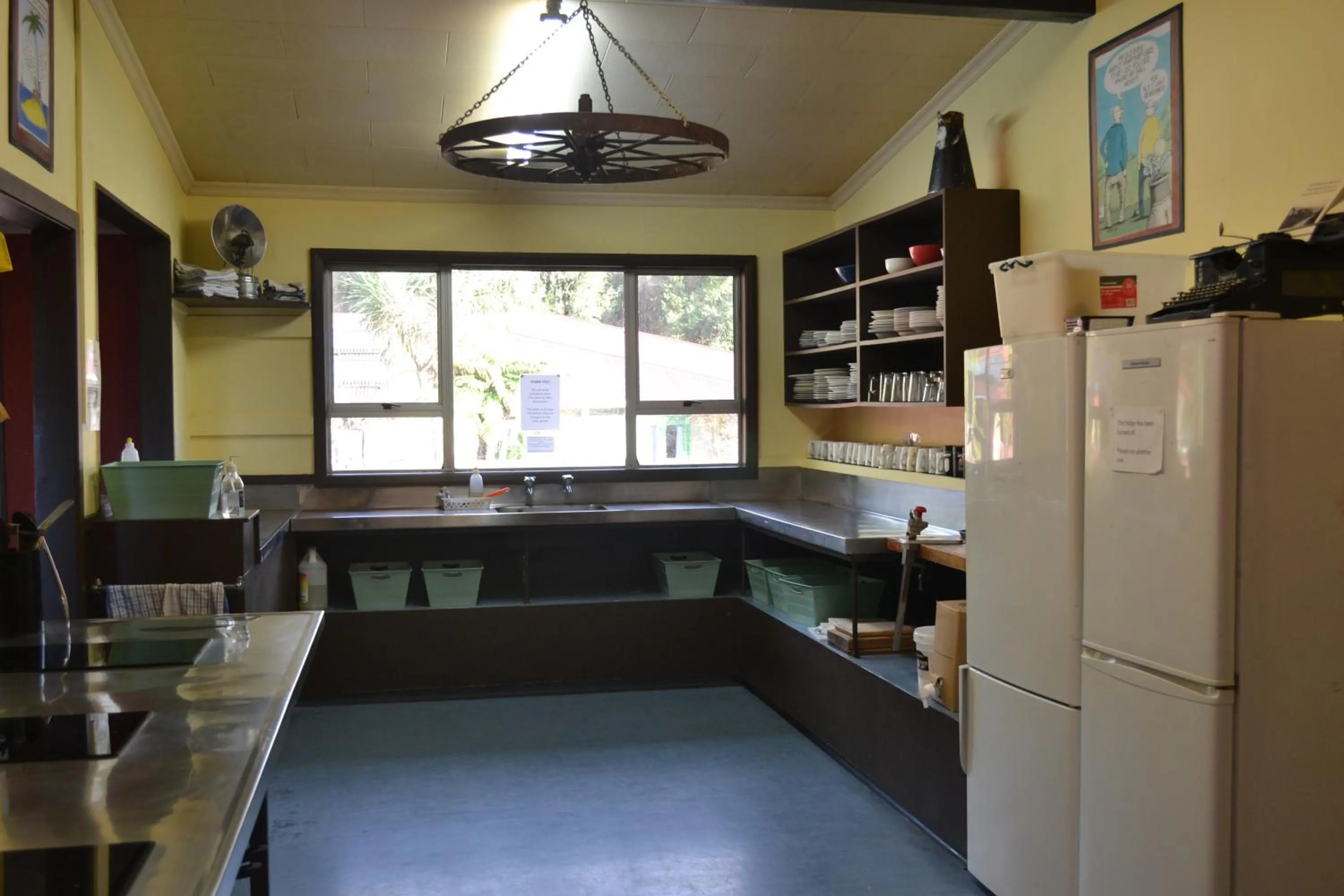 Chateau Backpackers & Motels