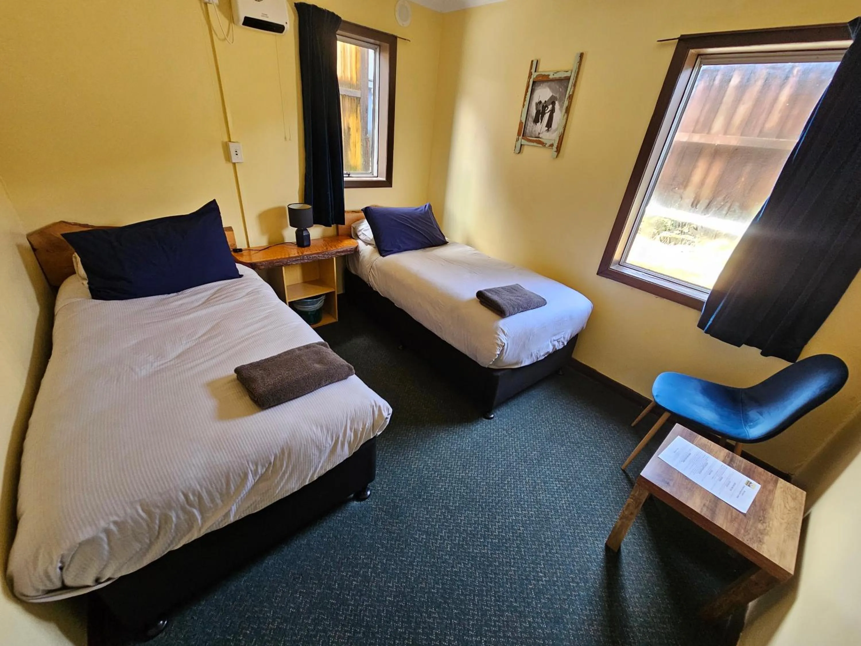 Bed in Chateau Backpackers & Motels