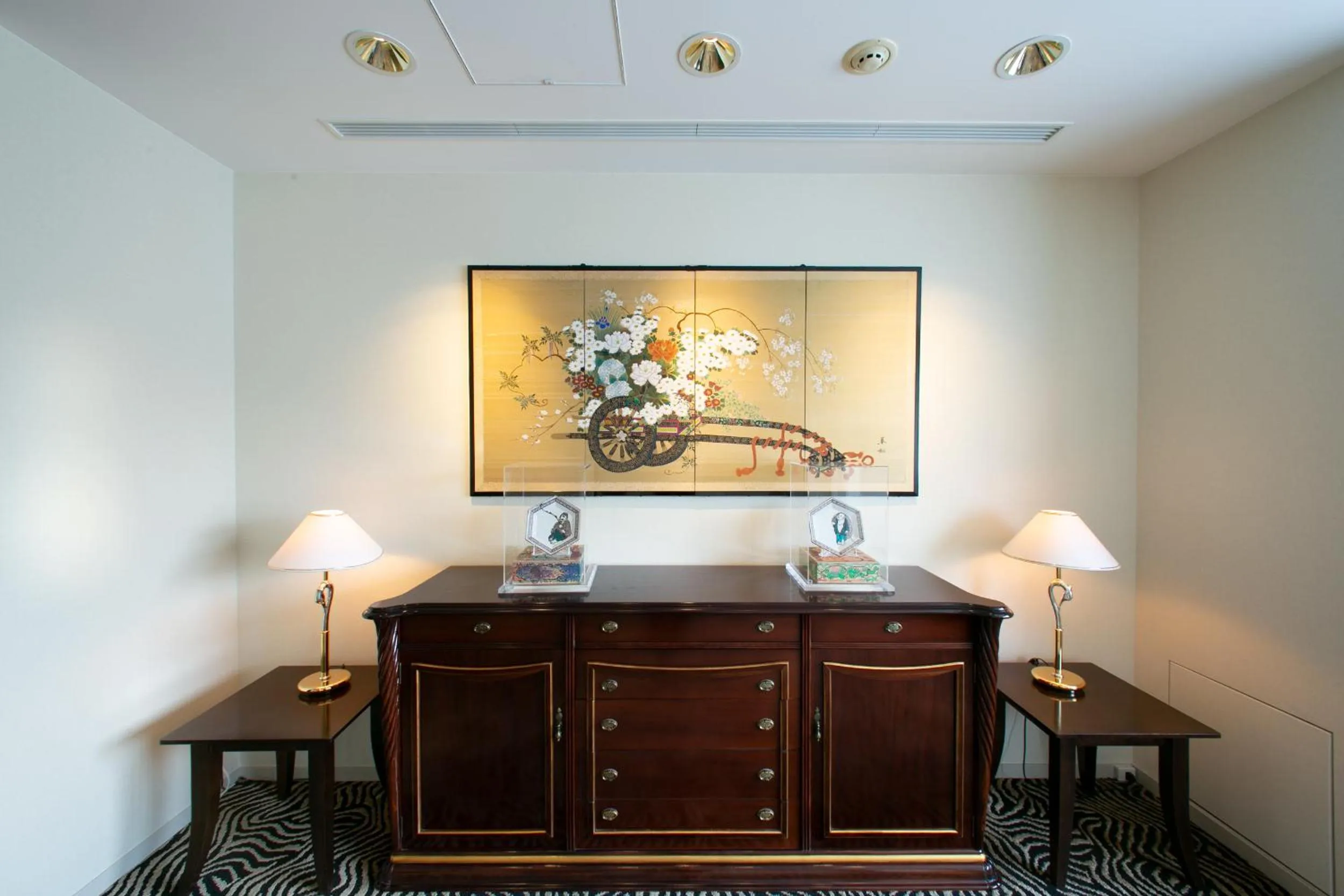 Decorative detail in KKR Hotel Kanazawa