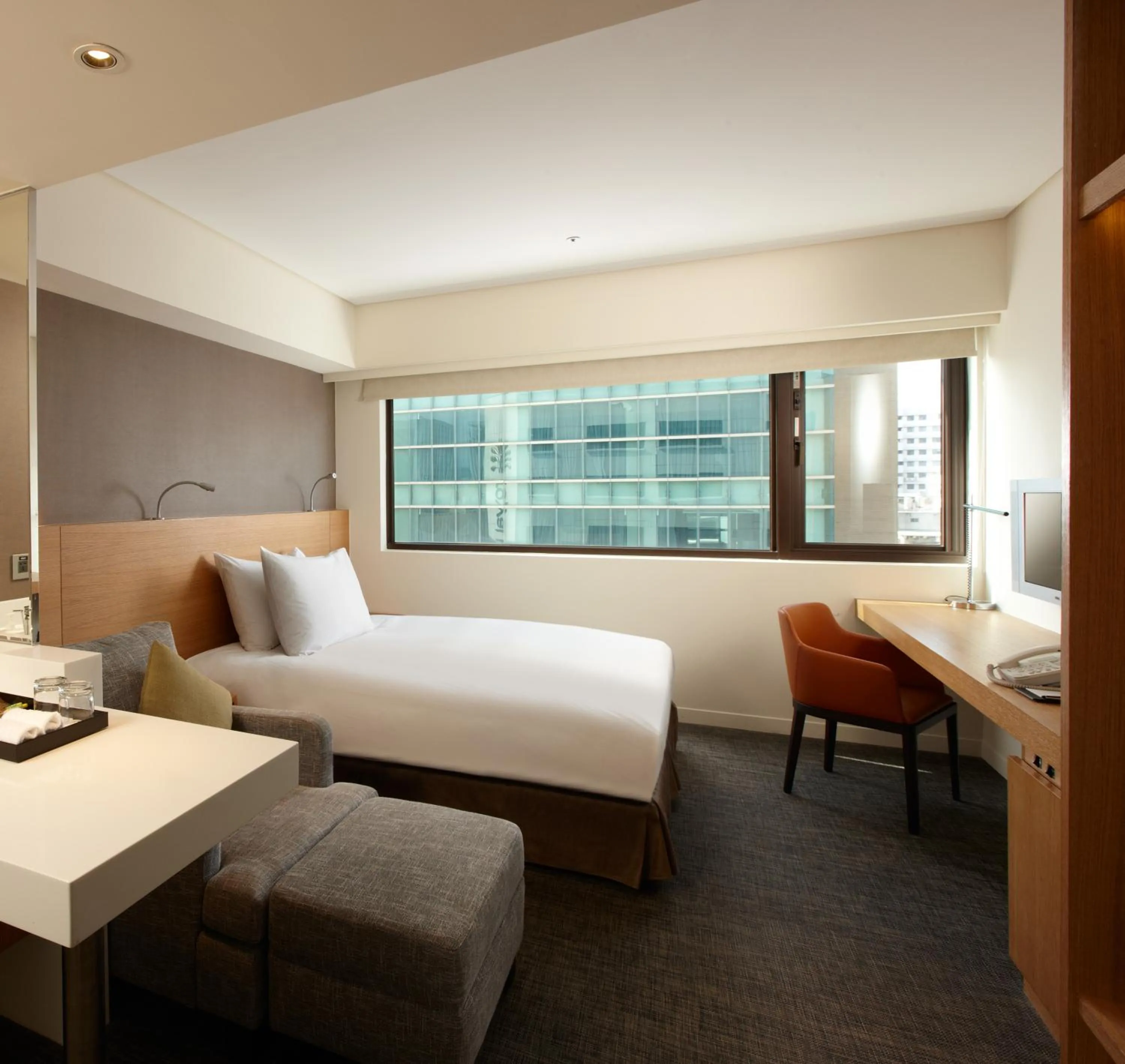 Bed in Royal Inn Taipei Linsen - Huashan 1914 Creative Park