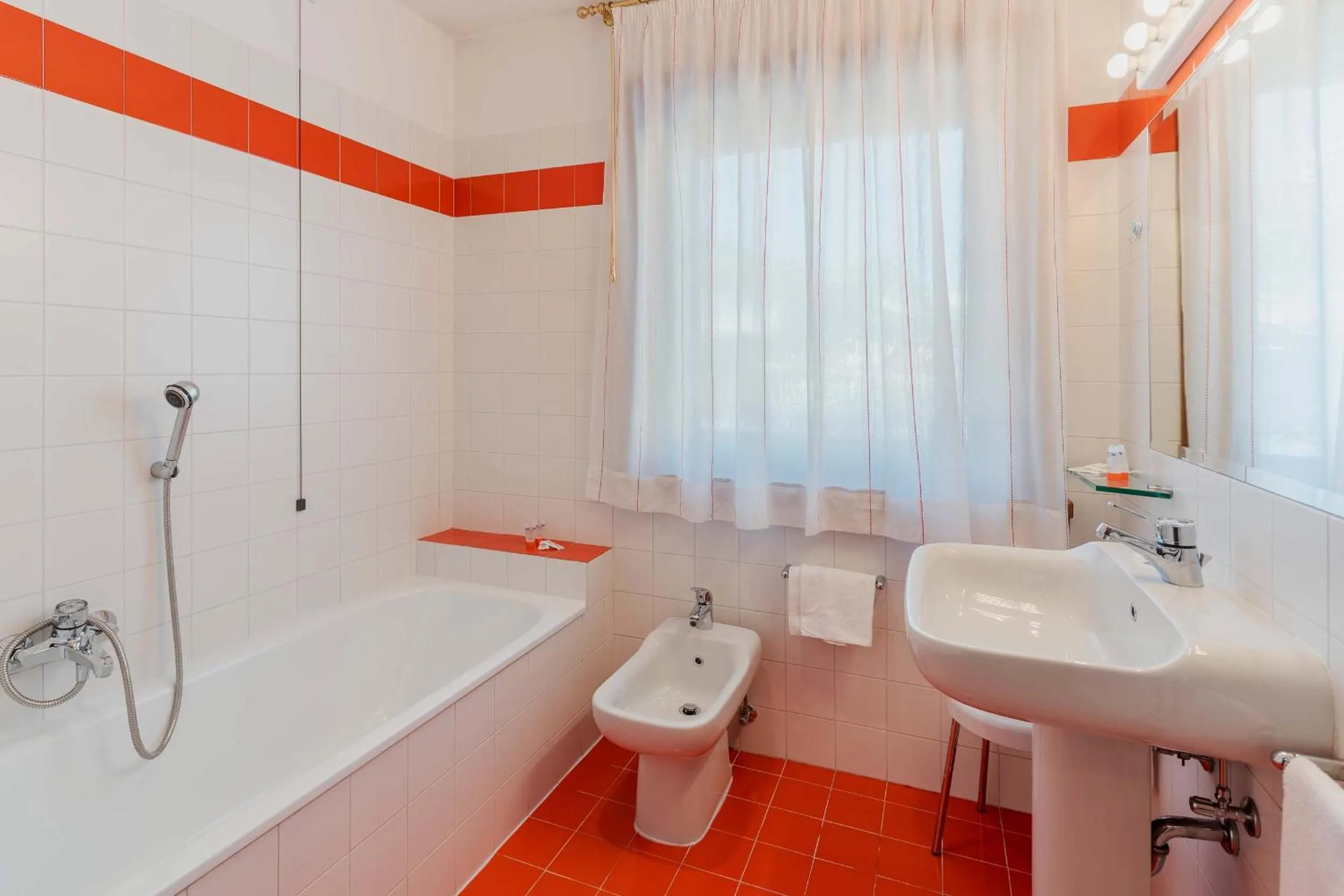 Bathroom in Hotel Capannina