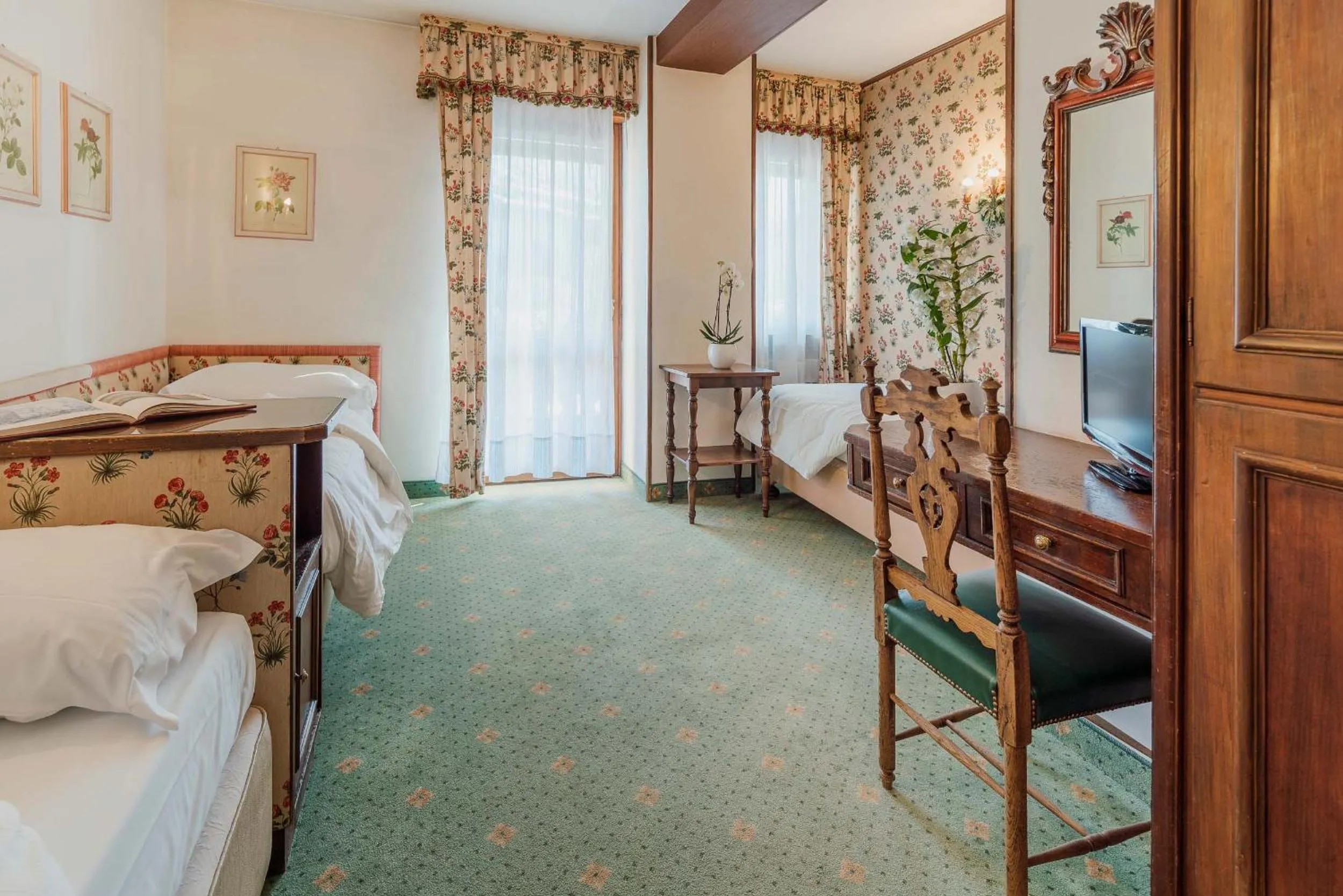 Bedroom in Hotel Capannina