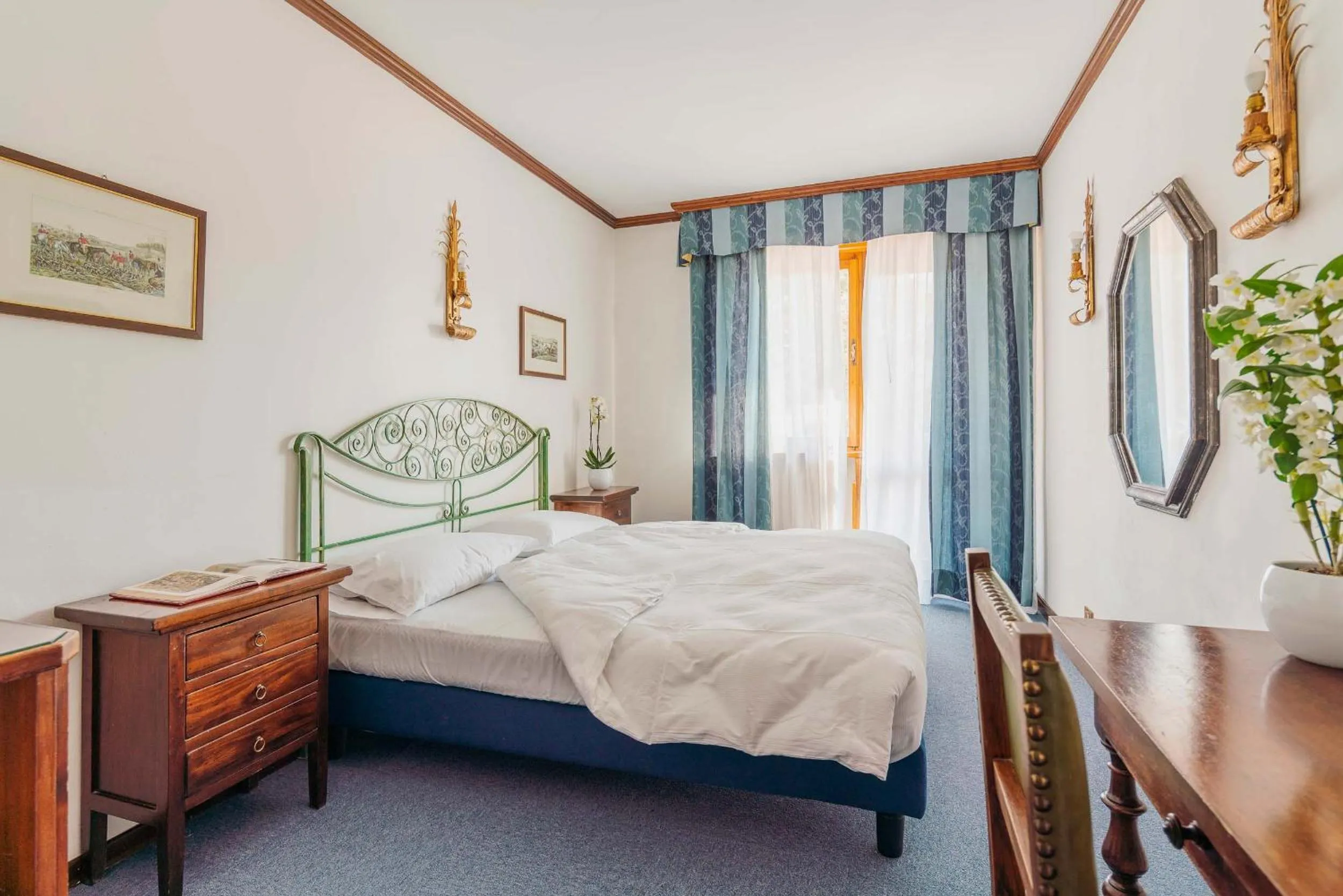 Bed in Hotel Capannina