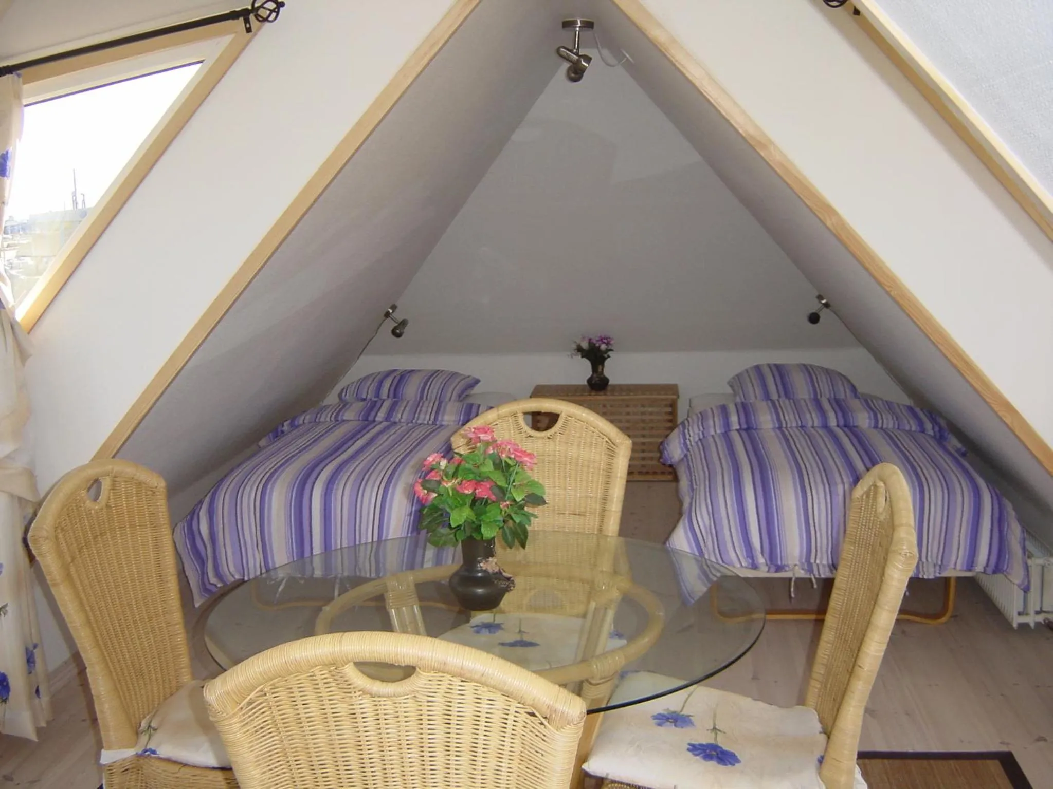 Photo of the whole room, Bed in Ferie På Toppen