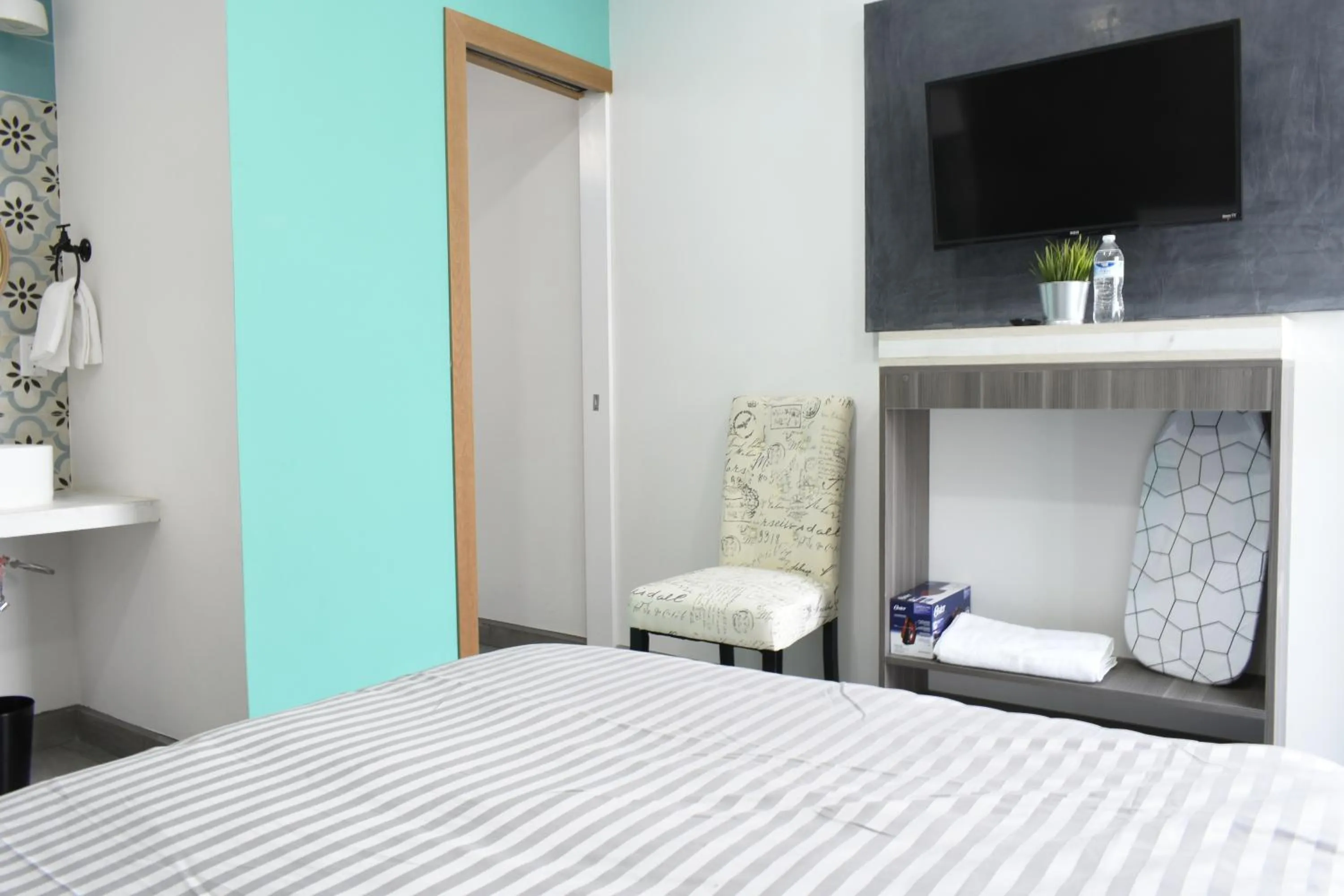 Bed in TJ Border Suites by Hosted by Me