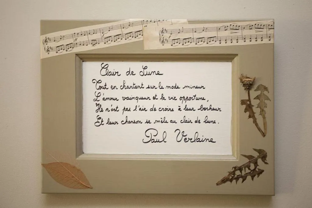 Decorative detail in Maison d'hôtes de Charme Les Bruhasses