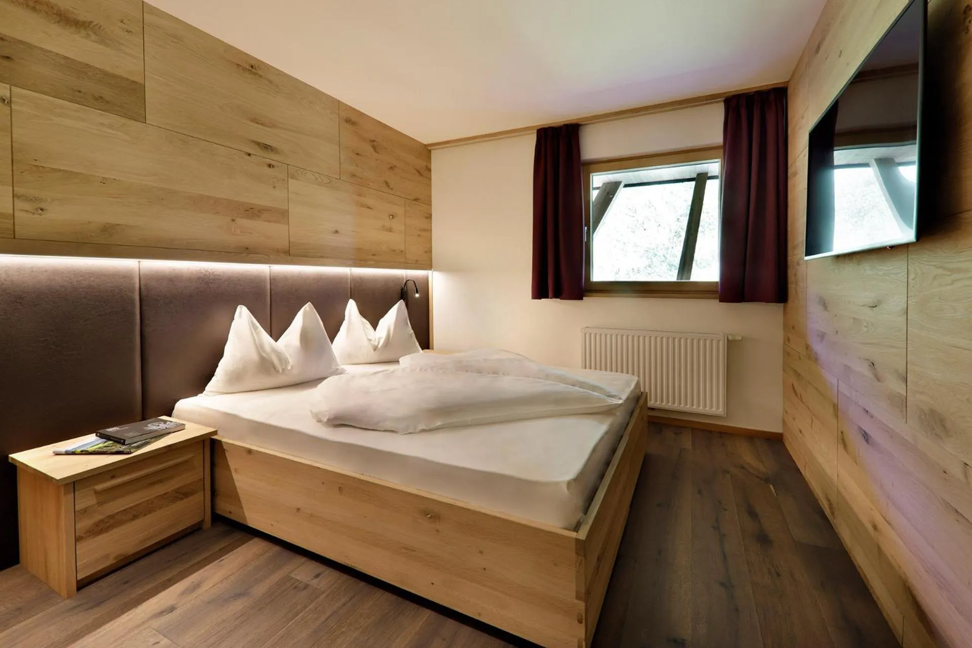 Bed in Hotel Ratschingserhof