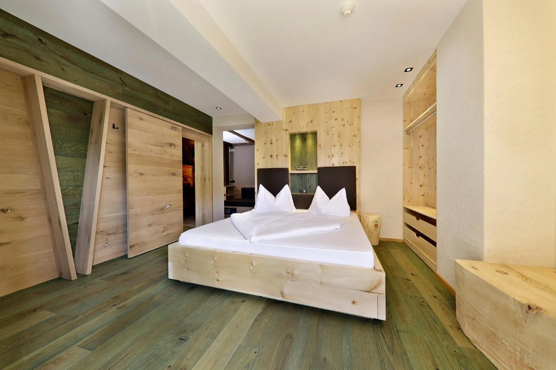 Bed in Hotel Ratschingserhof