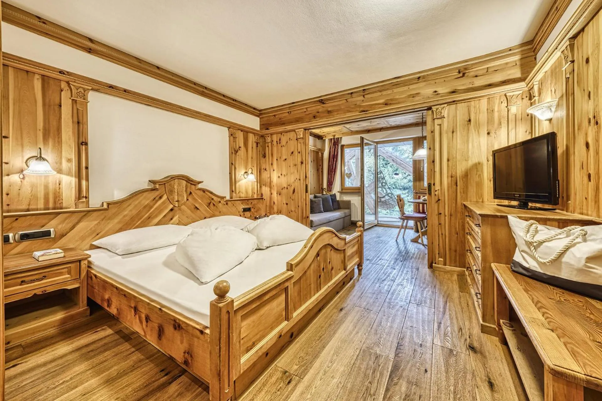 Bed in Hotel Ratschingserhof