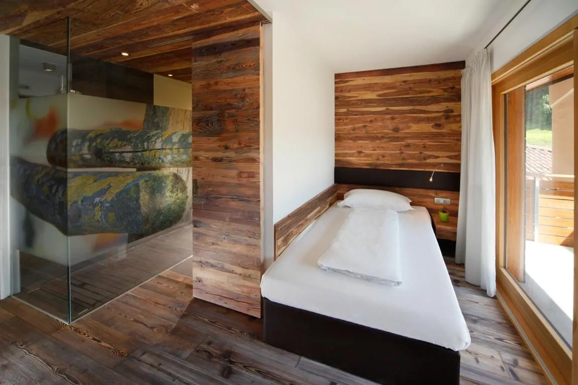 Bed in Hotel Ratschingserhof