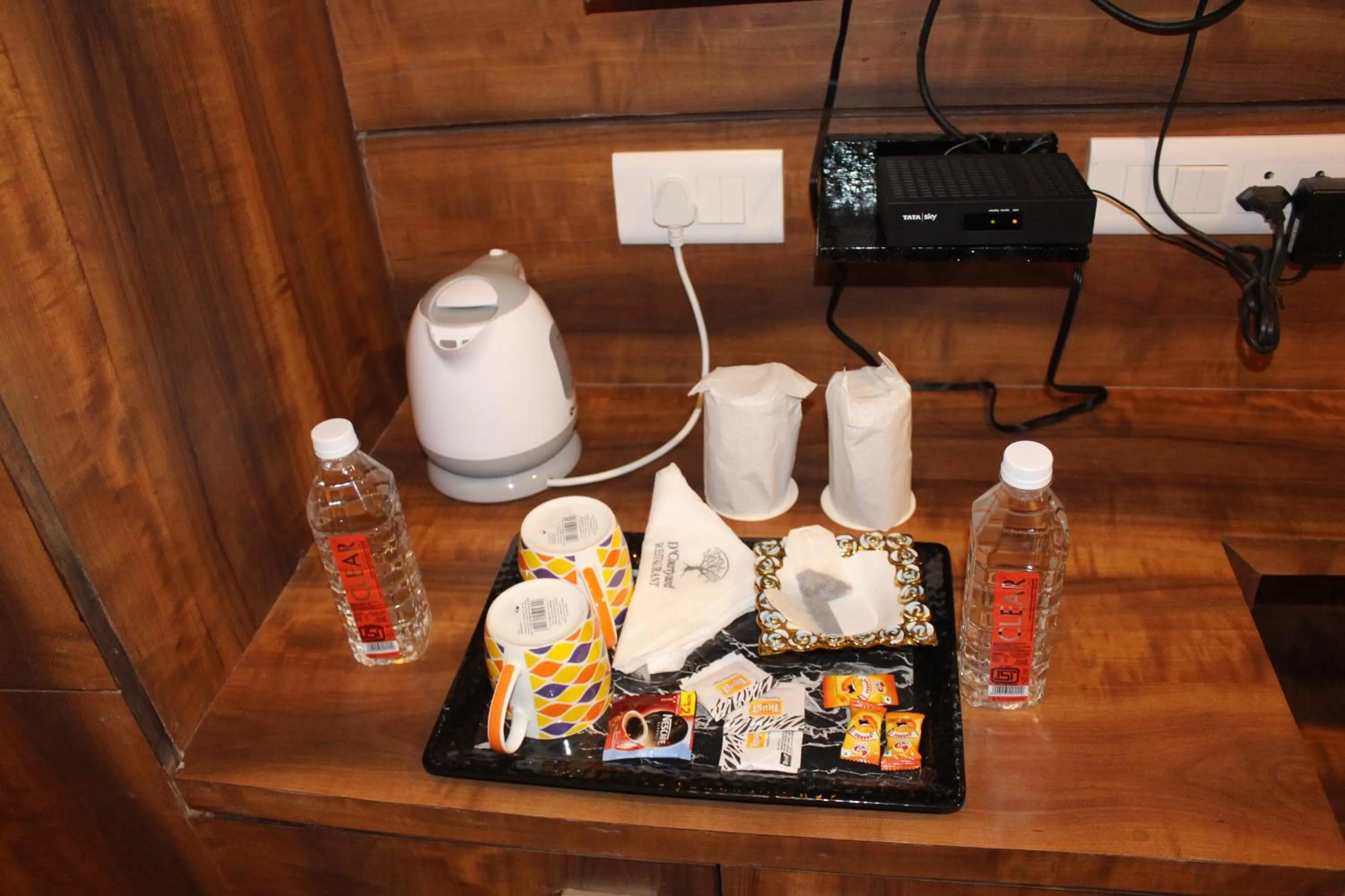 Coffee/tea facilities in Hotel Radiance Courtyard