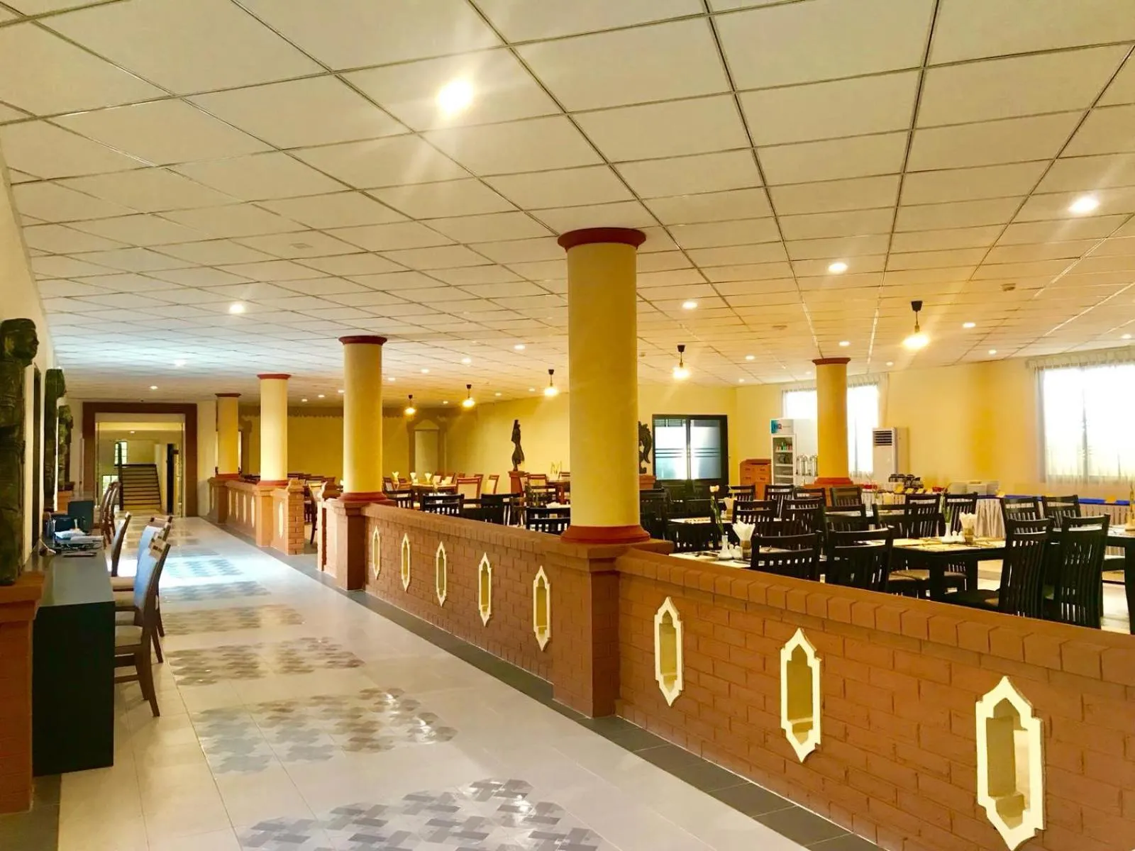 Restaurant/places to eat in Acacia Hotel Bagan