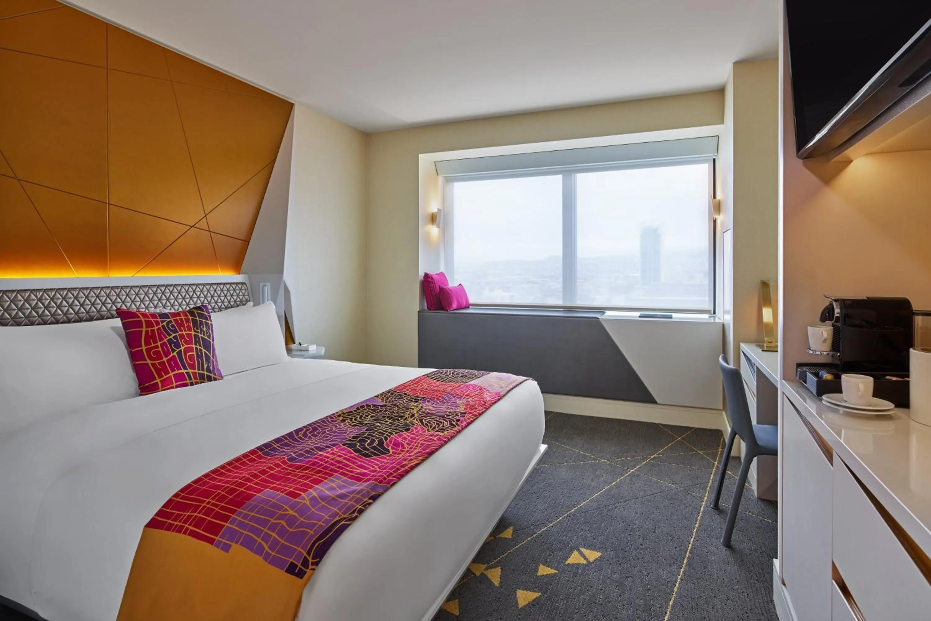 Photo of the whole room, Bed in W San Francisco