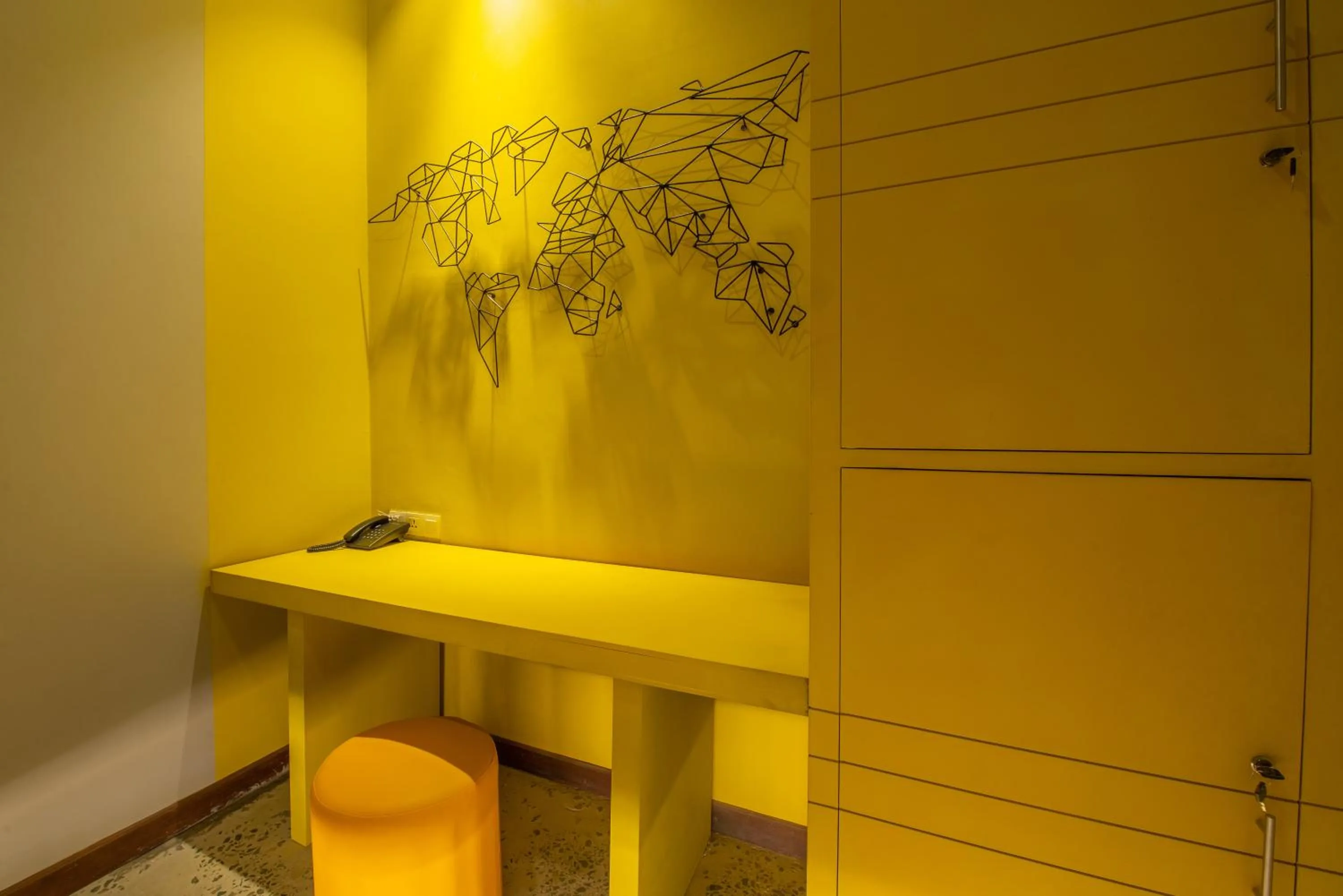 Bedroom in The Twizt - Lifestyle Hostel & Hotel