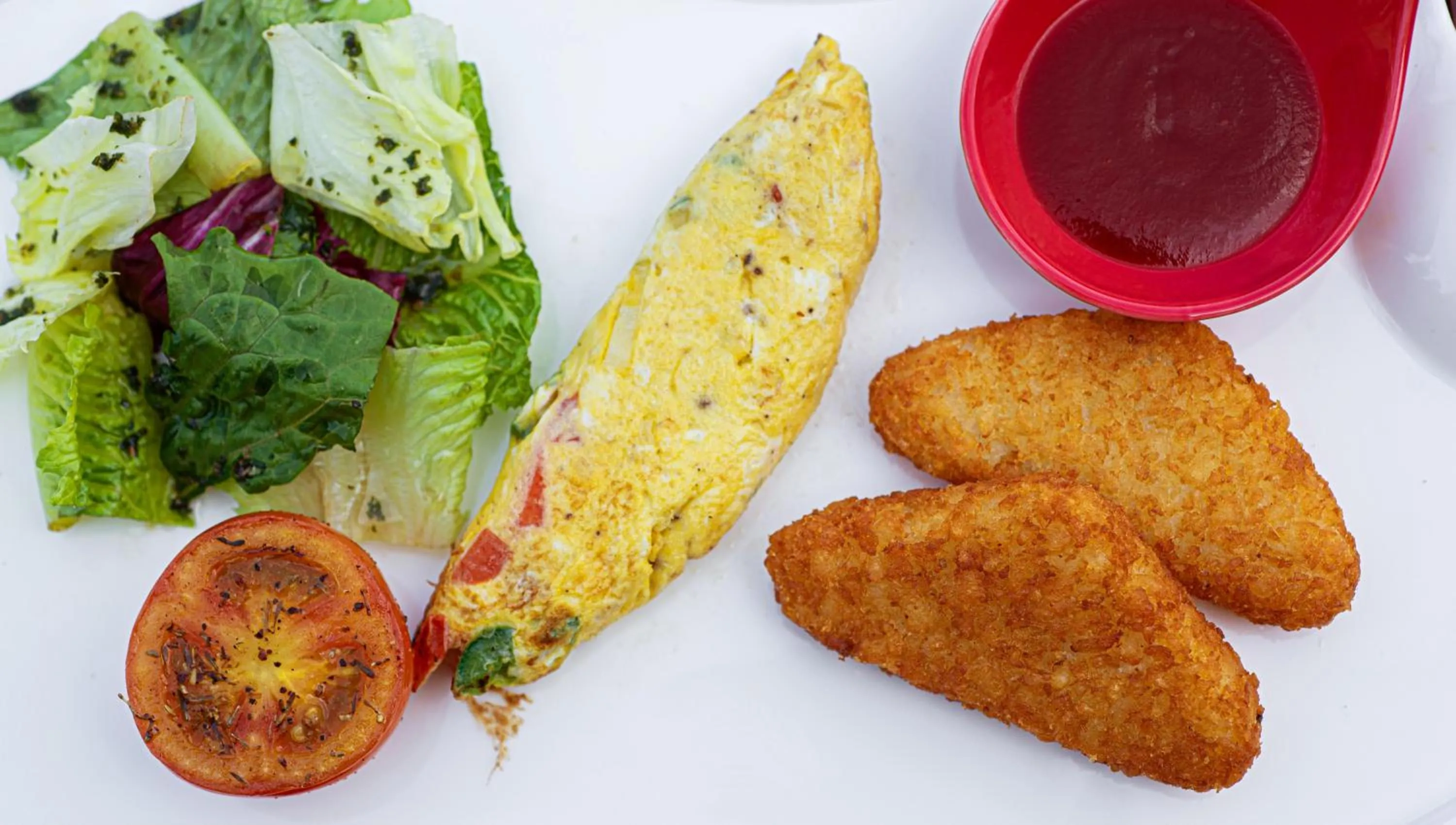 Food and drinks in The Twizt - Lifestyle Hostel & Hotel