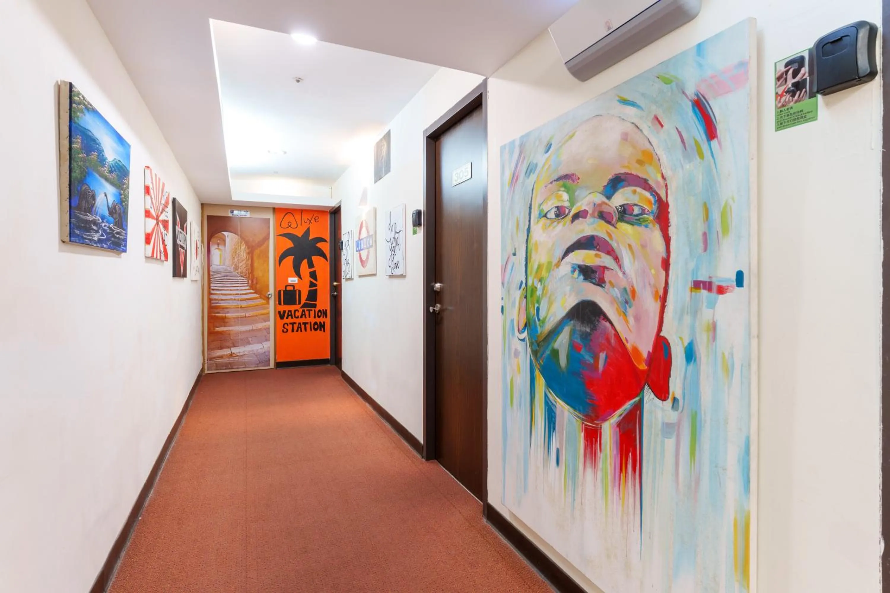 Property building in Love River Inn 愛河日央