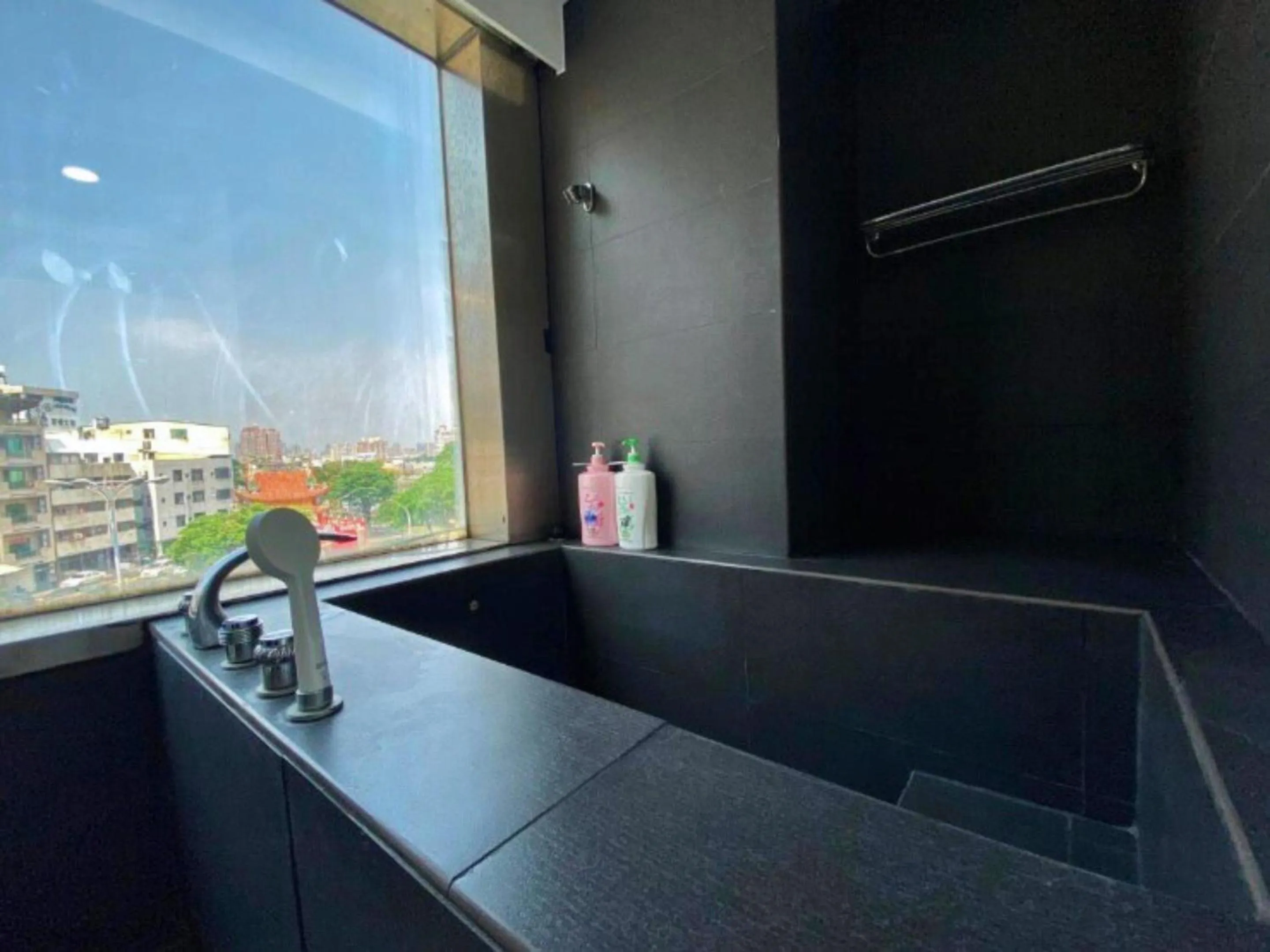 Bathroom in Love River Inn 愛河日央