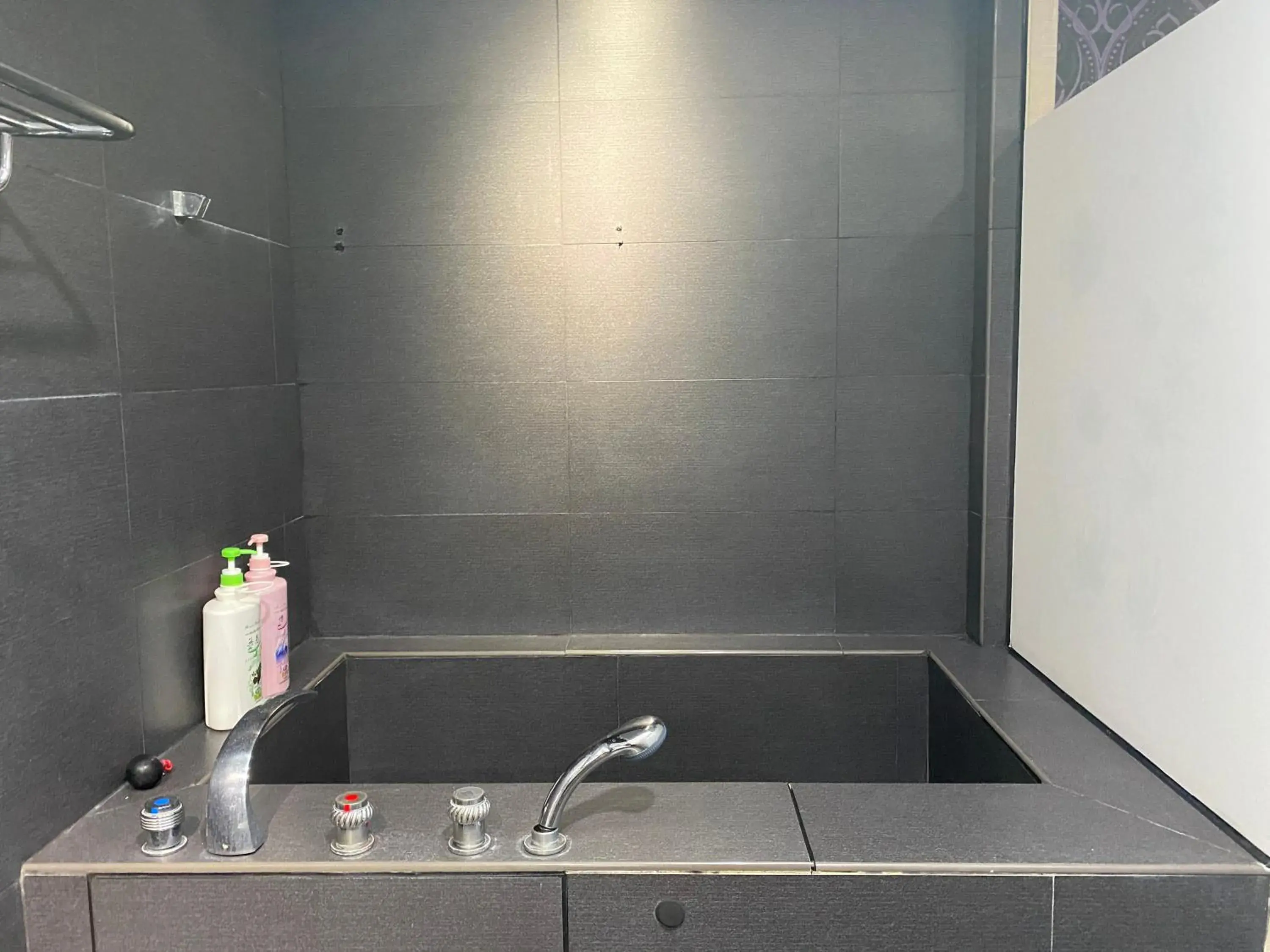 Bathroom in Love River Inn 愛河日央 Bathroom in Love River Inn 愛河日央