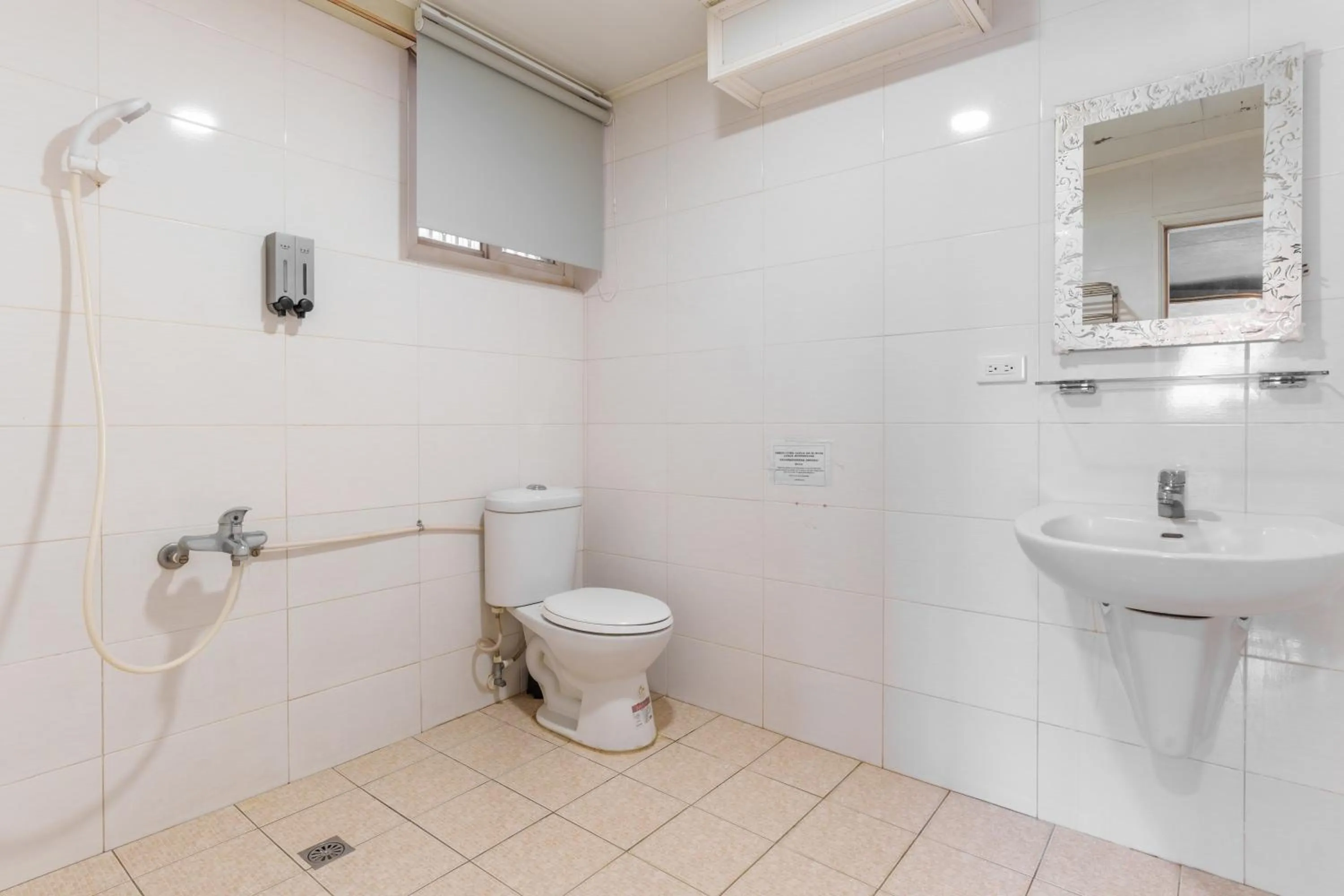 Bathroom in Love River Inn 愛河日央